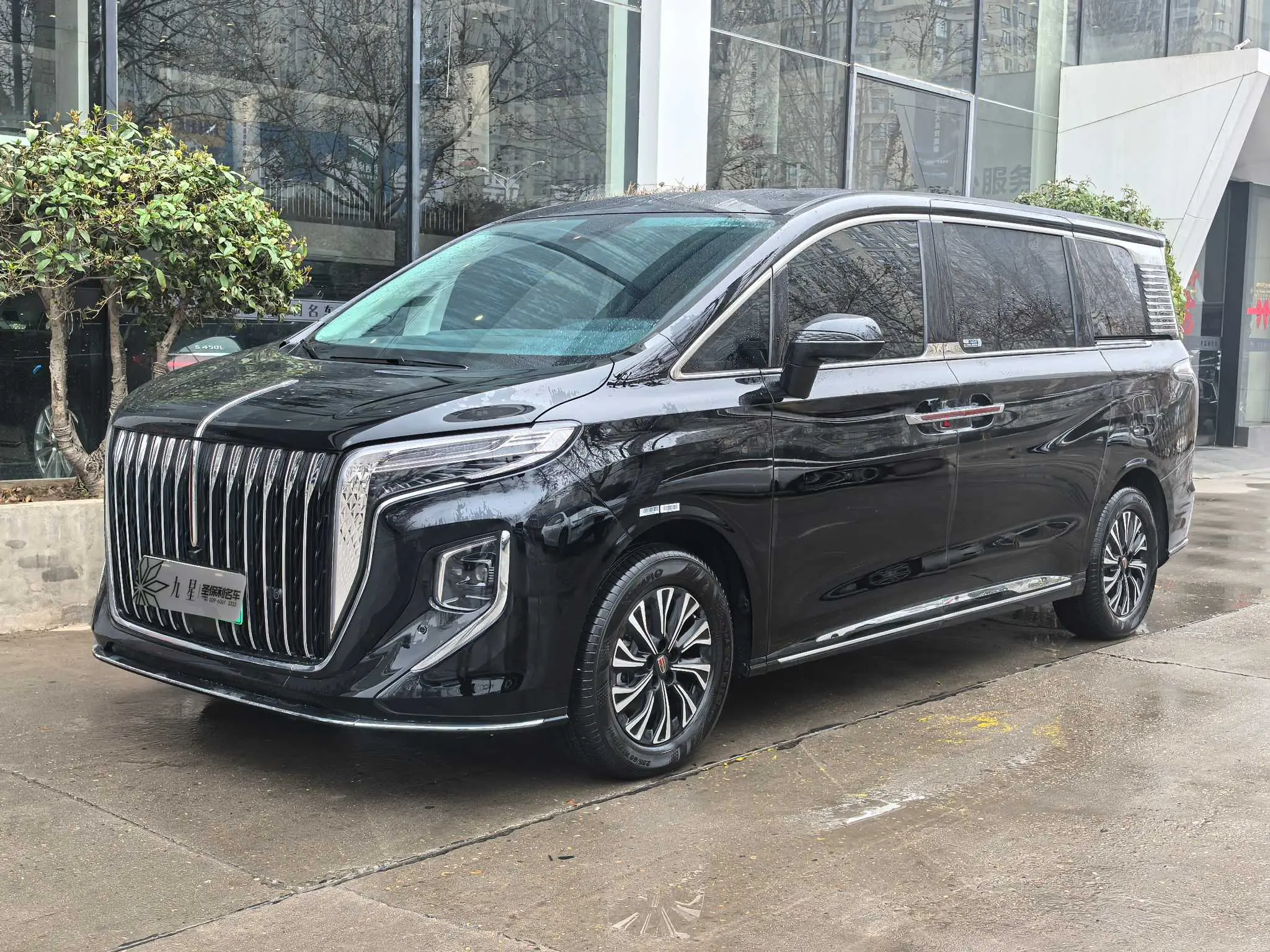 Hongqi HQ9 PHEV  из Китая