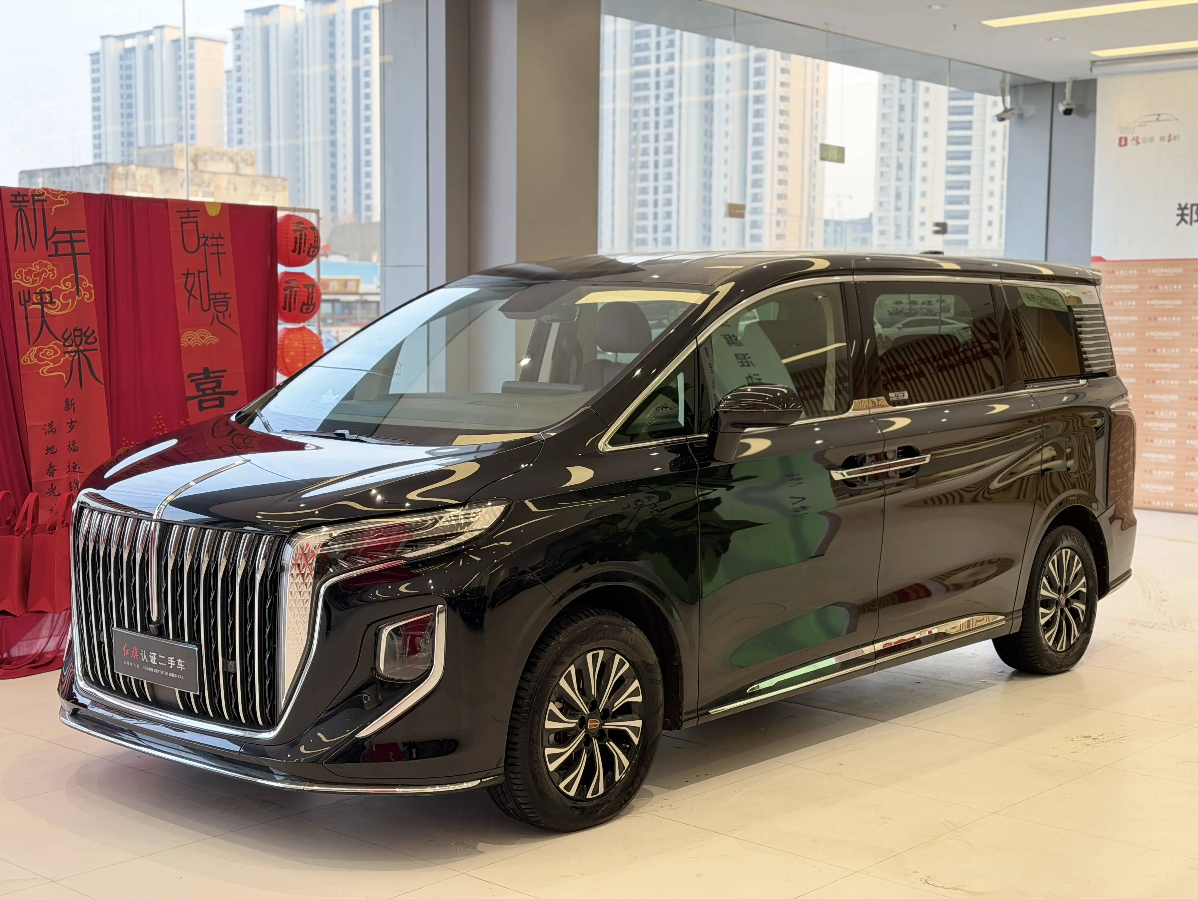 Hongqi HQ9 PHEV  из Китая