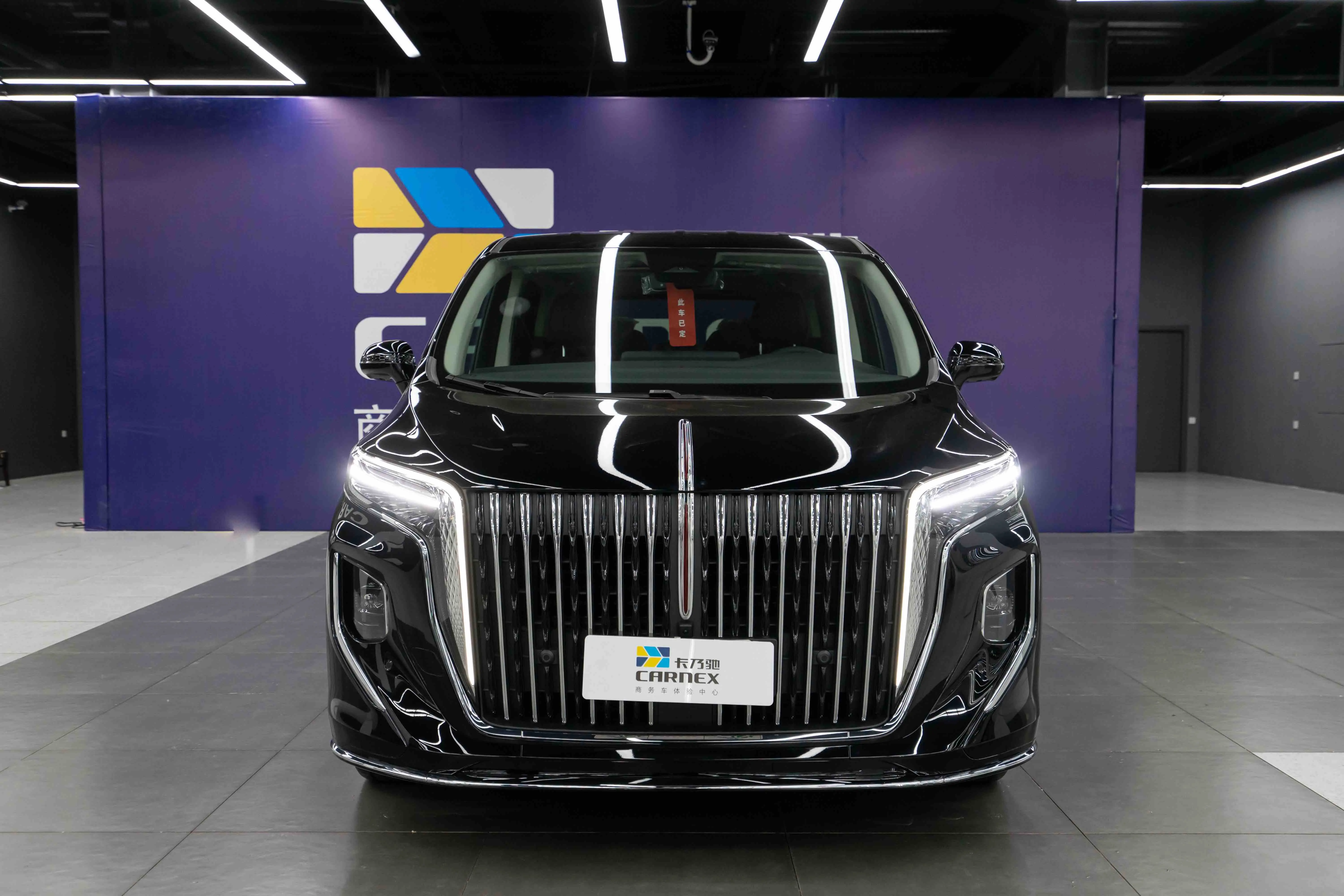 Hongqi HQ9  из Китая