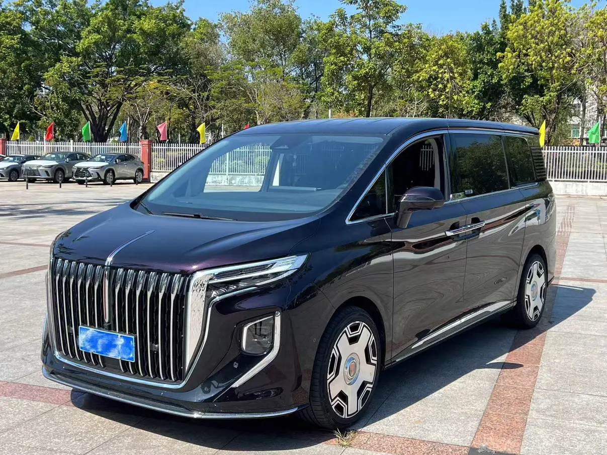Hongqi HQ9  из Китая