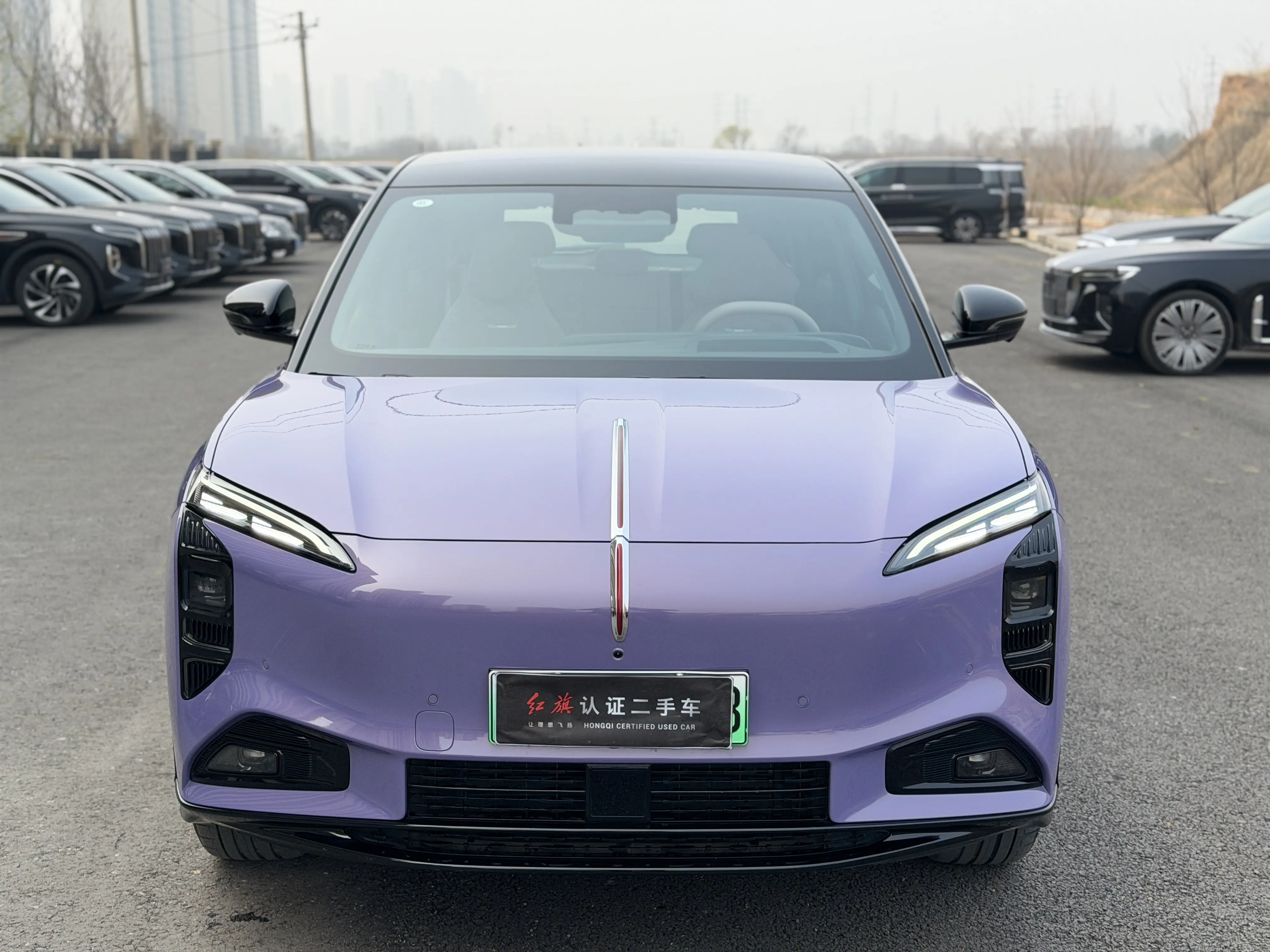 Hongqi Red Flag Tiangong 08  из Китая