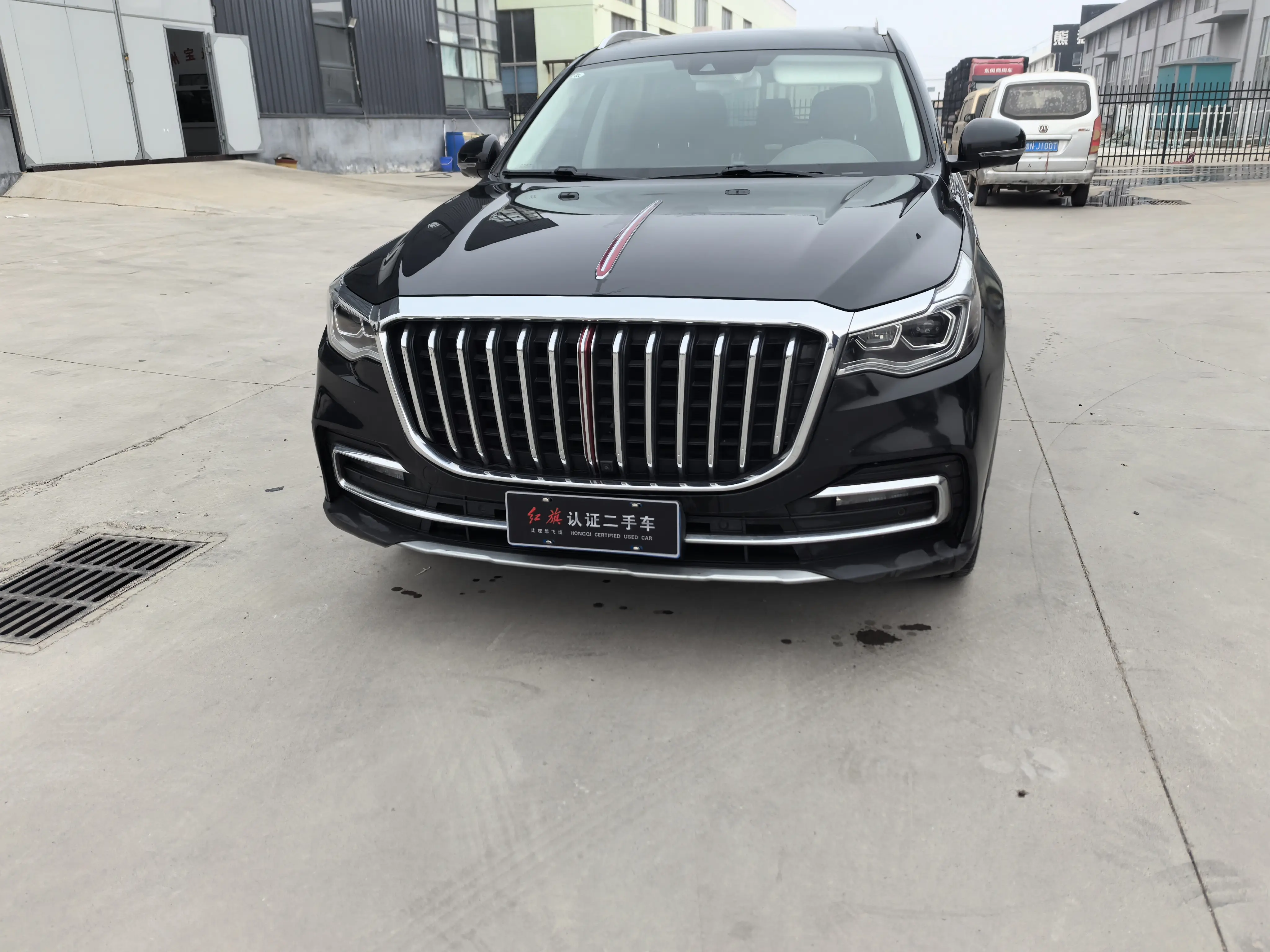 Hongqi HS7  из Китая