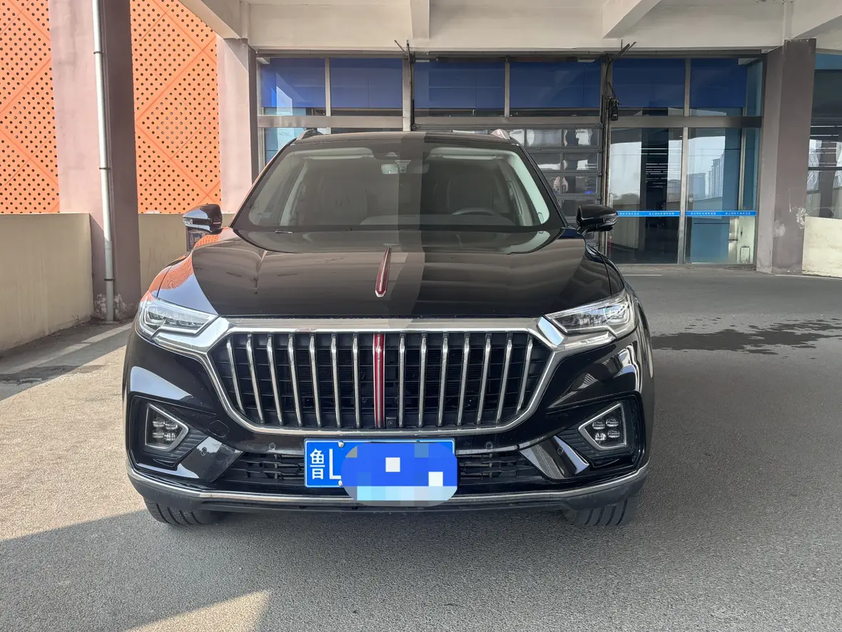 Hongqi HS5  из Китая