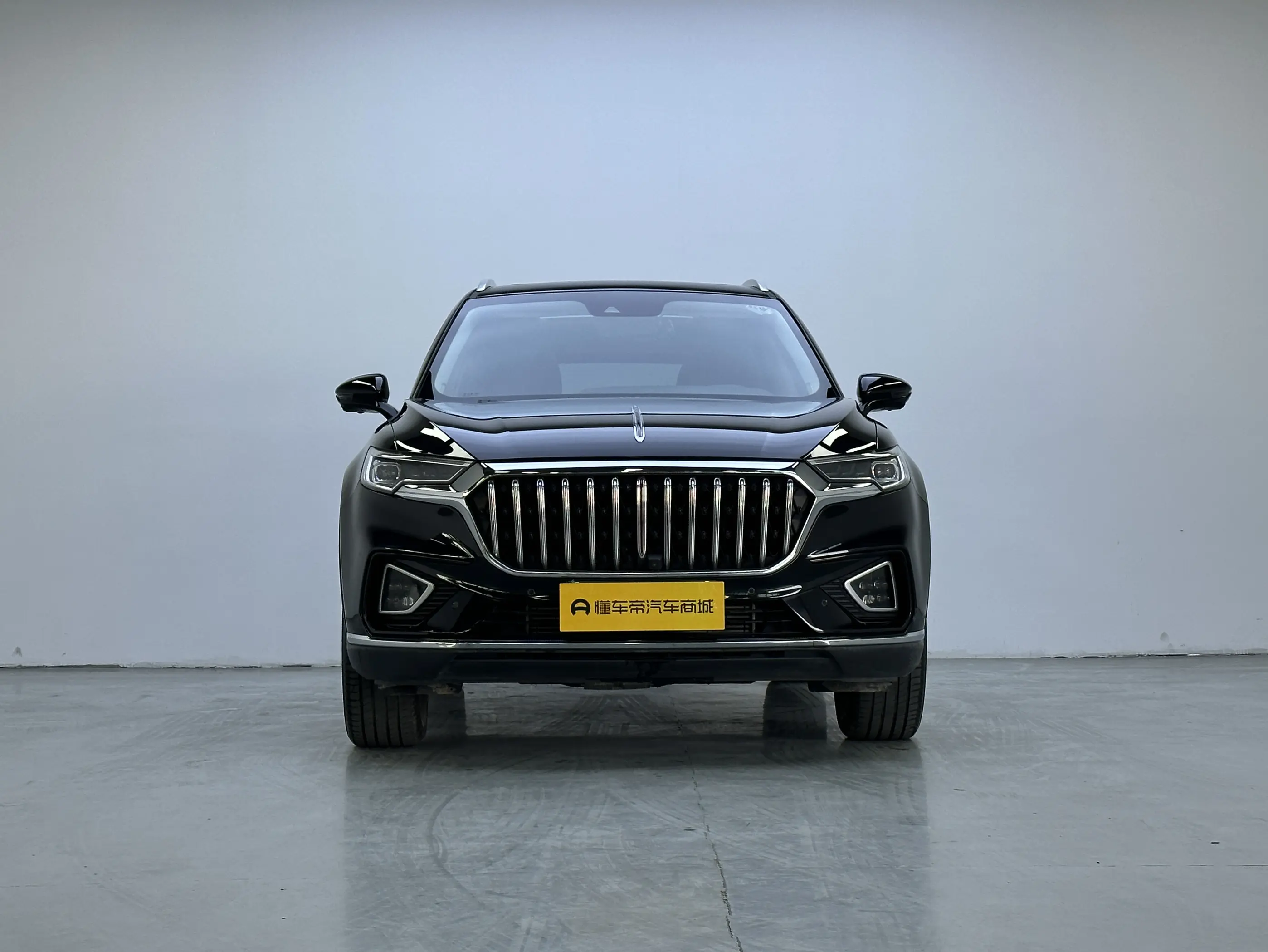 Hongqi HS5  из Китая