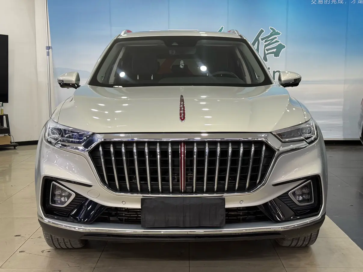 Hongqi HS5  из Китая