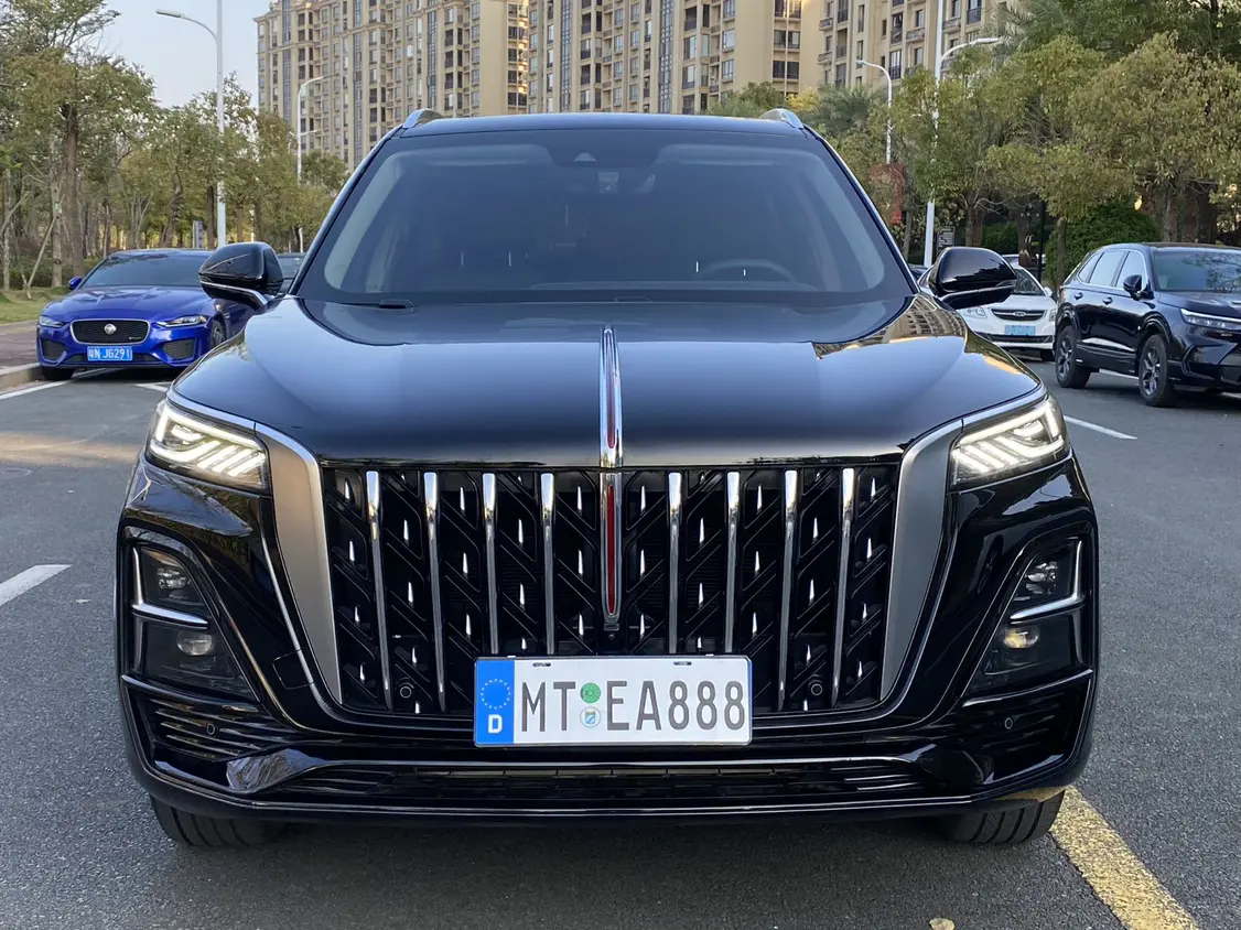 Hongqi HS5  из Китая