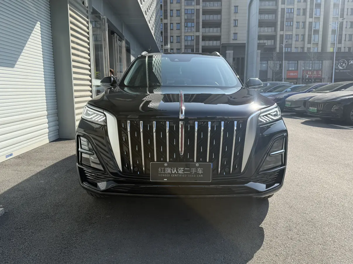 Hongqi HS5  из Китая