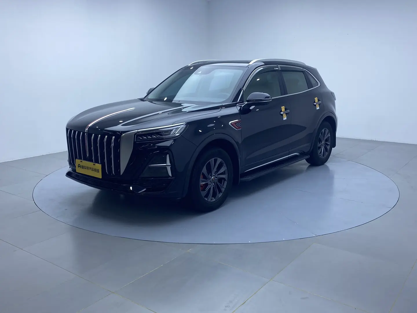 Hongqi HS5  из Китая