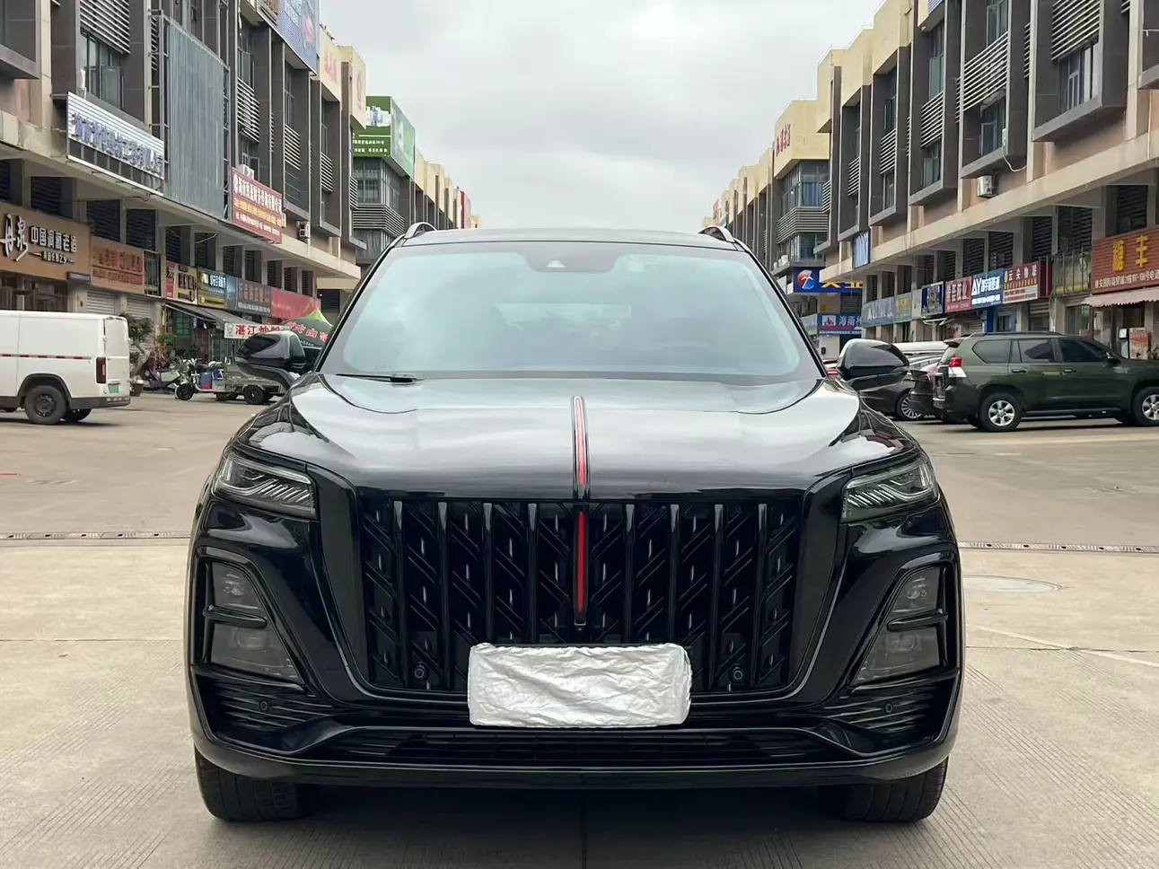 Hongqi HS5  из Китая