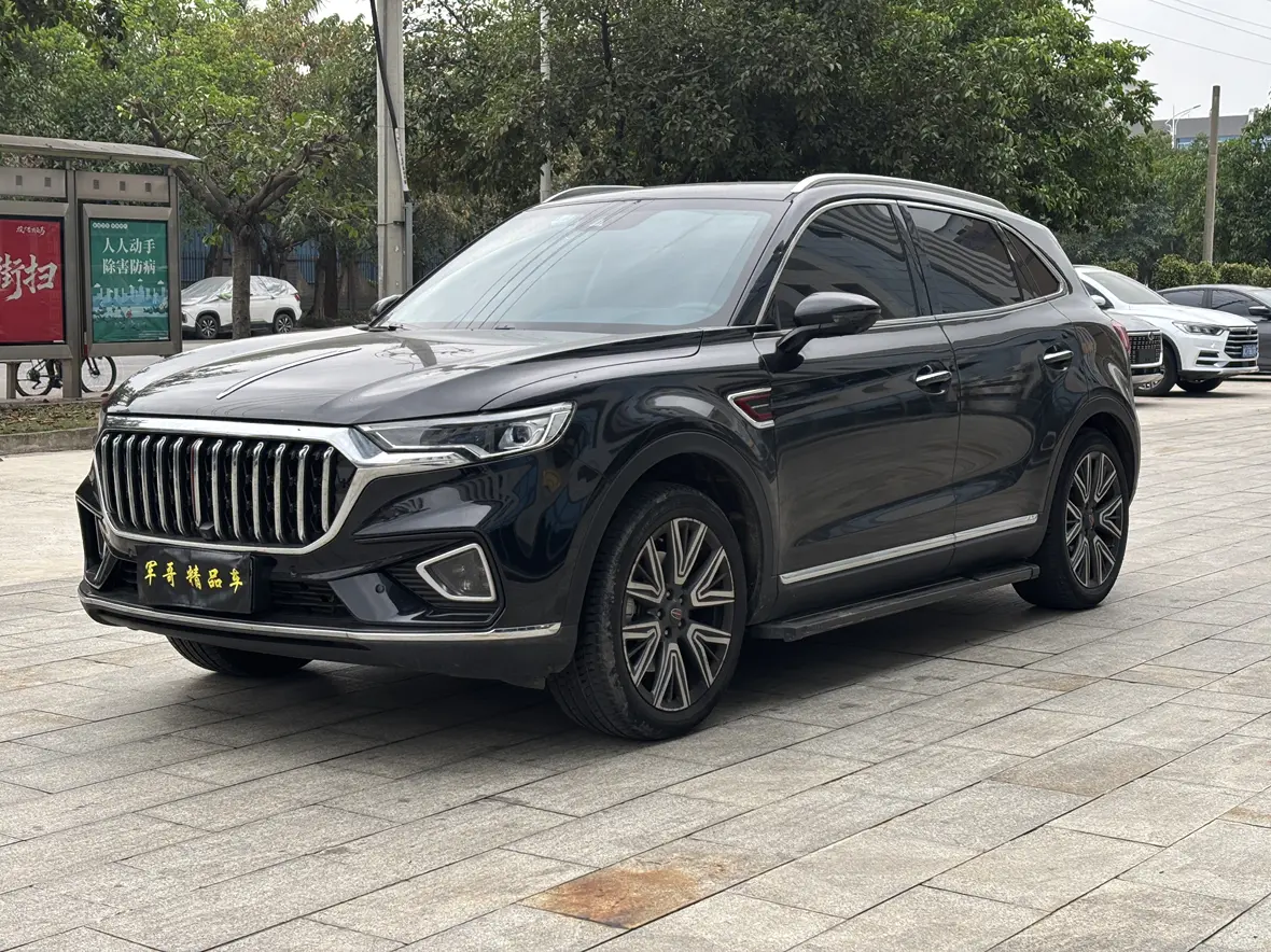 Hongqi HS5  из Китая