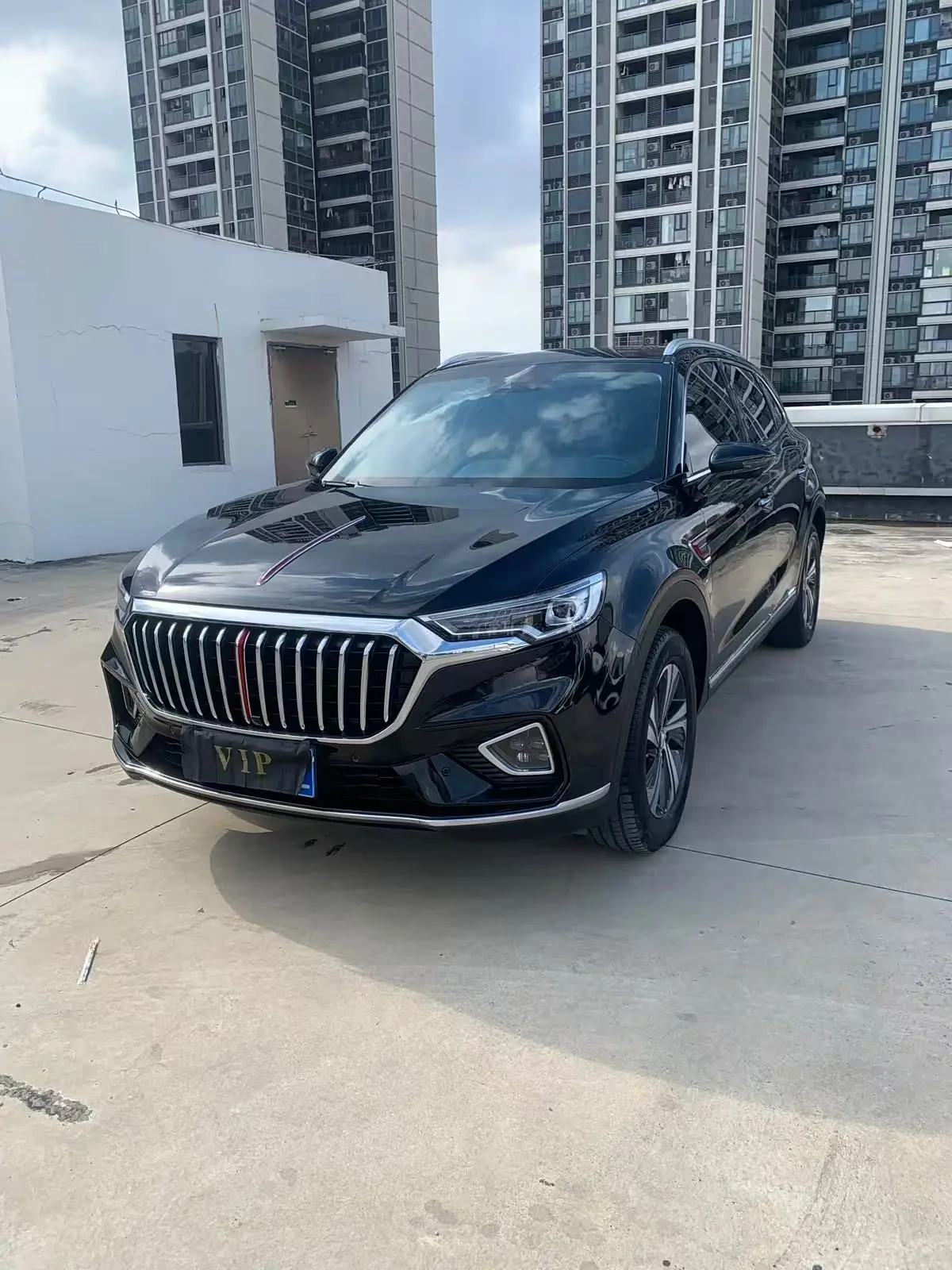 Hongqi HS5  из Китая