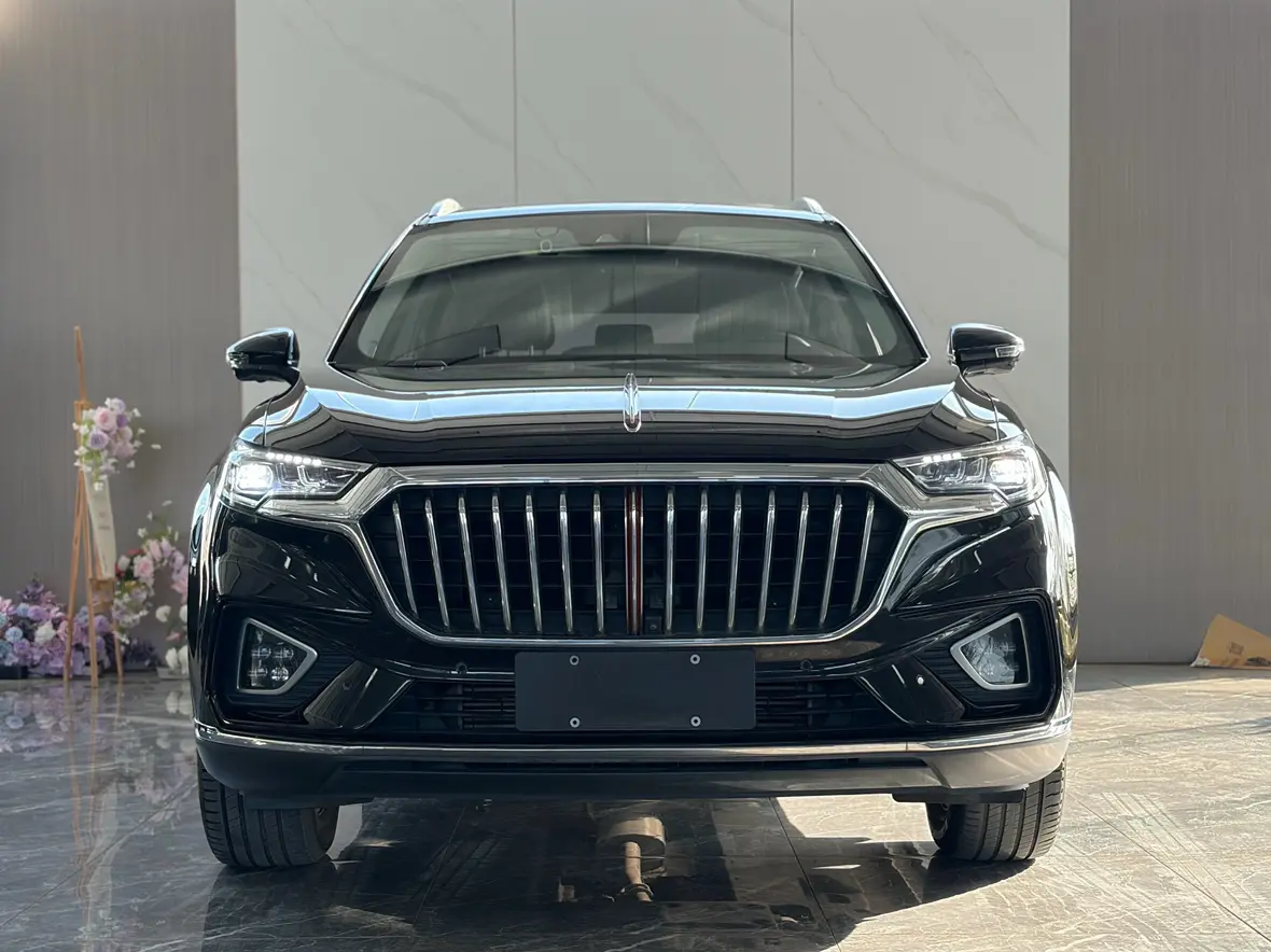 Hongqi HS5  из Китая