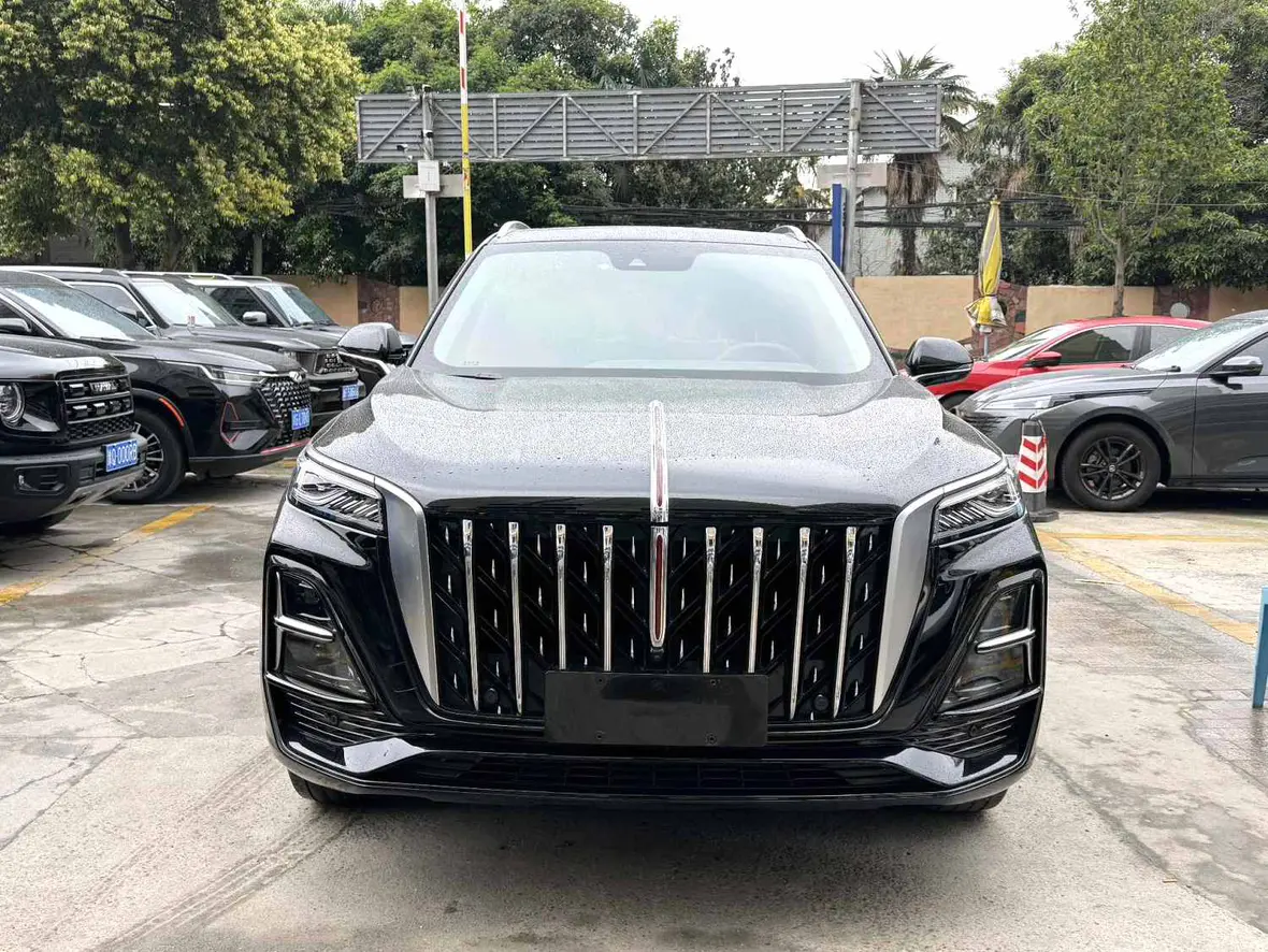 Hongqi HS5  из Китая