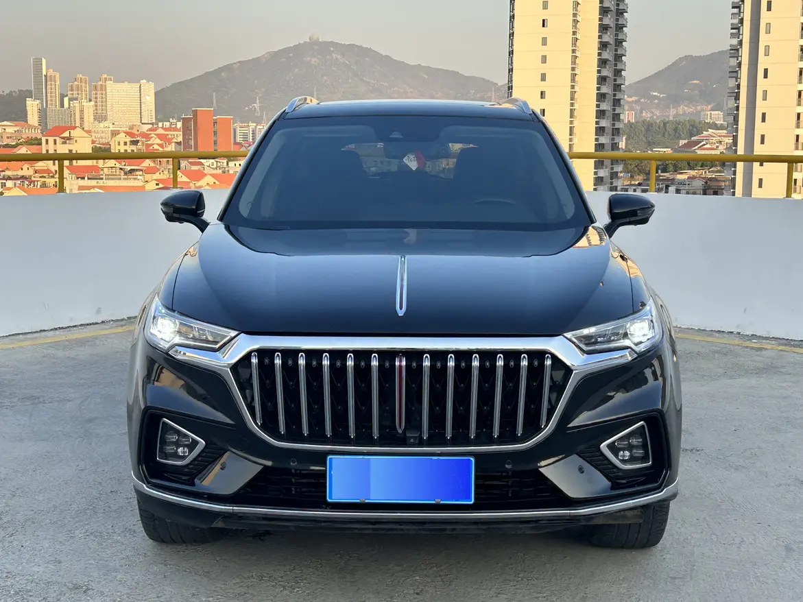 Hongqi HS5  из Китая