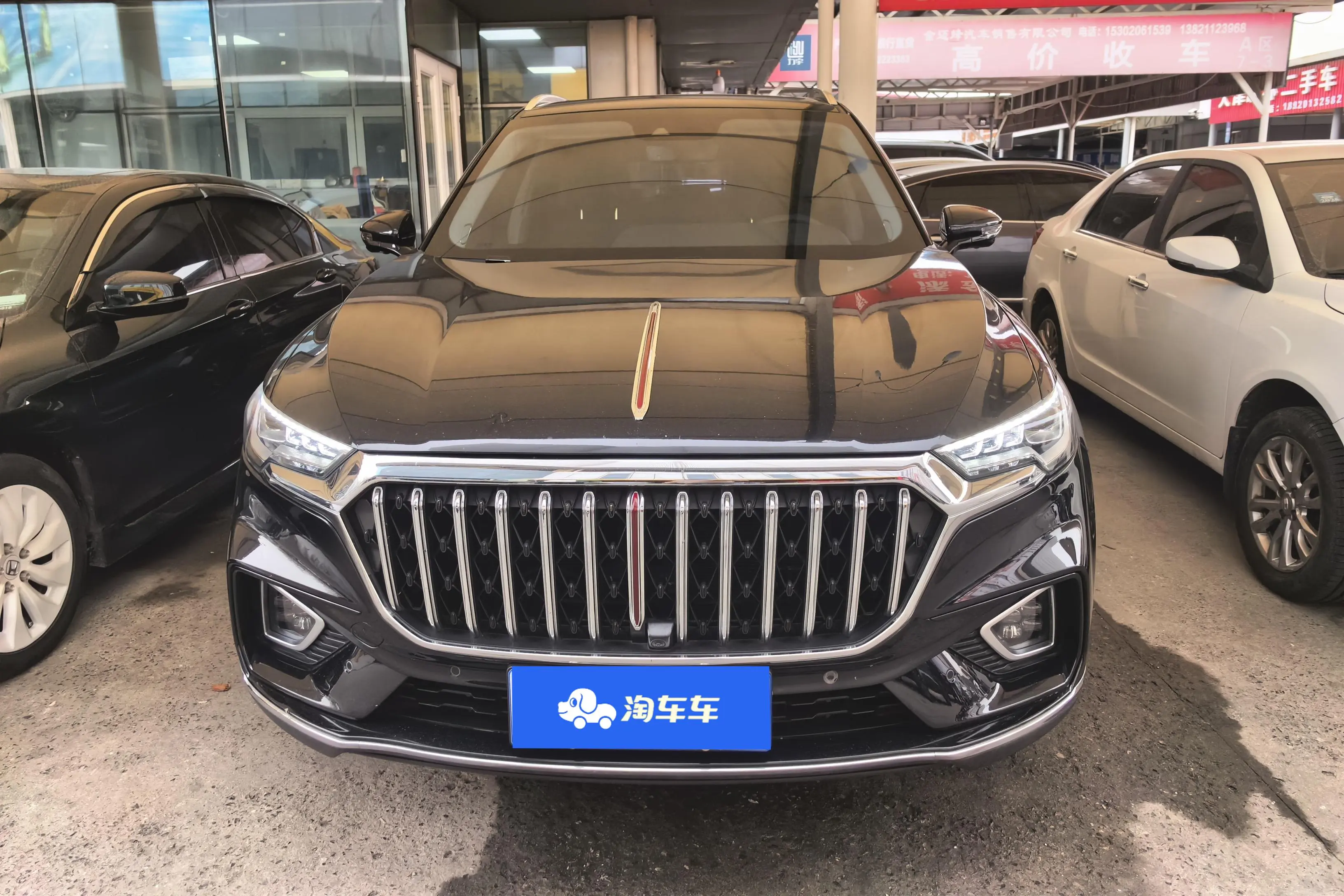 Hongqi HS5  из Китая