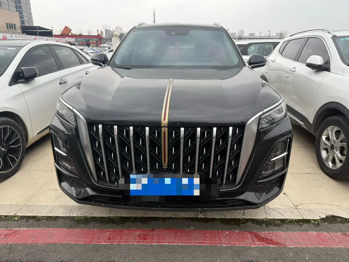 Hongqi HS5  из Китая