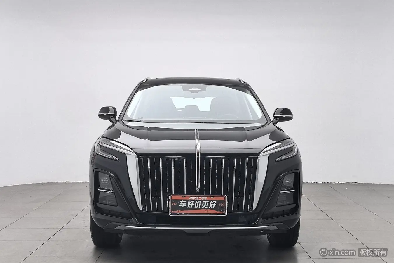 Hongqi HS3  из Китая