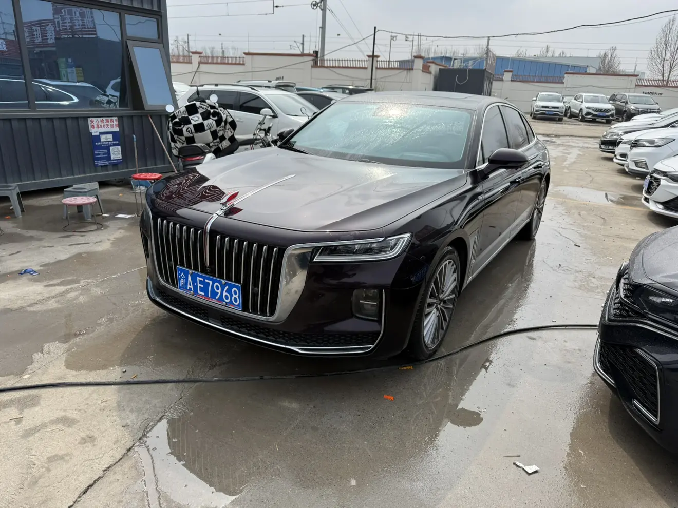 Hongqi H9  из Китая