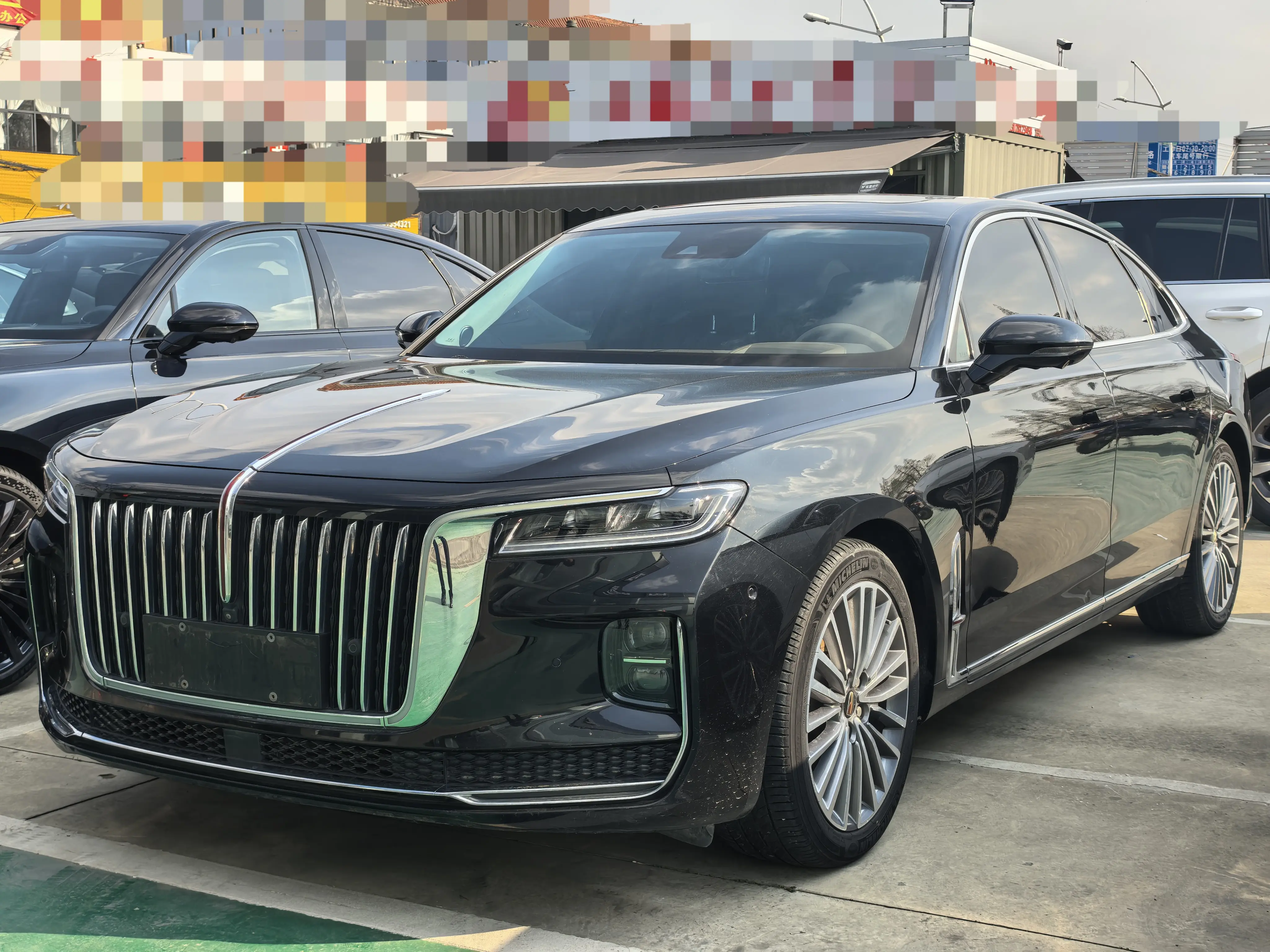 Hongqi H9  из Китая