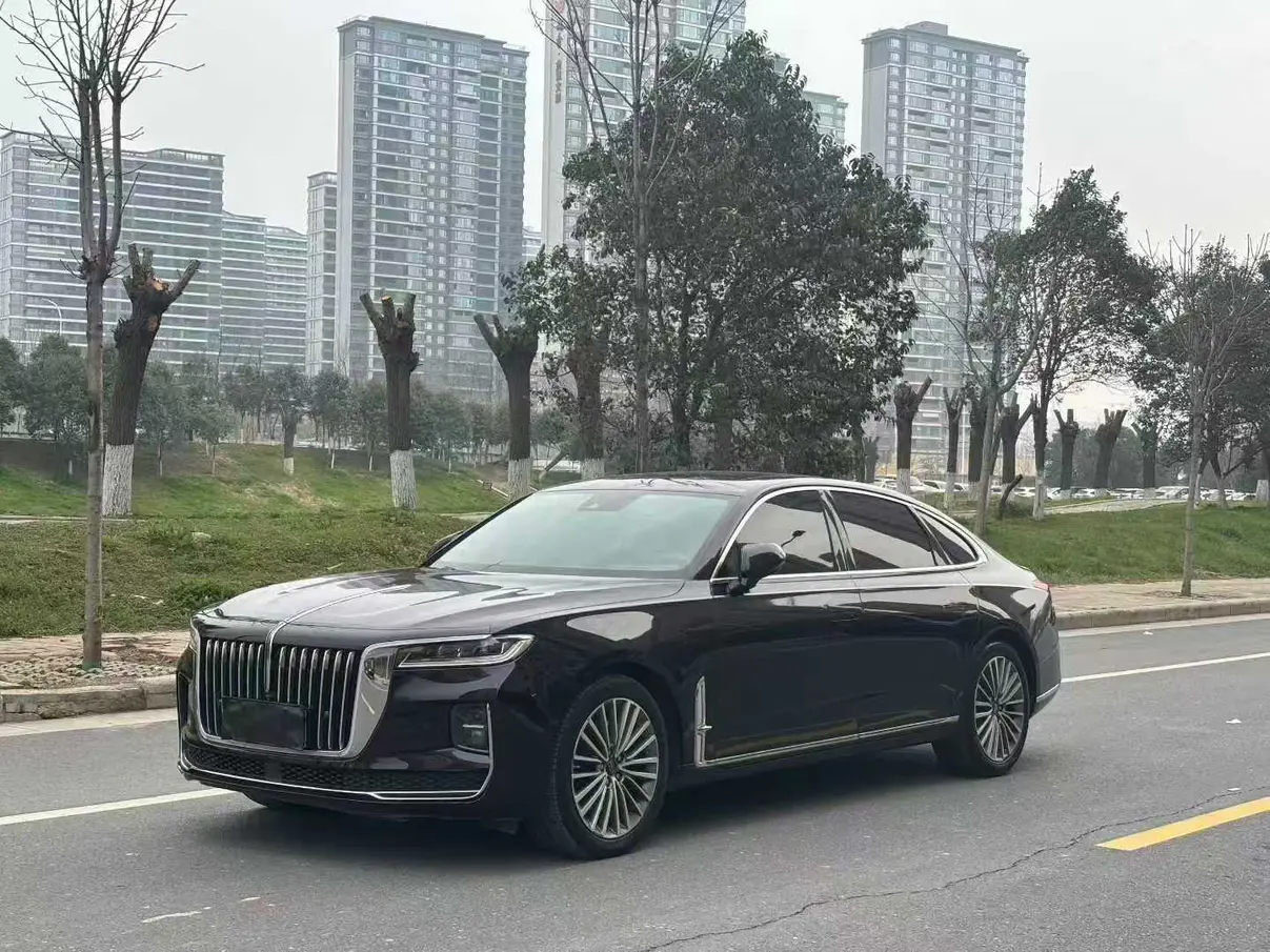 Hongqi H9  из Китая