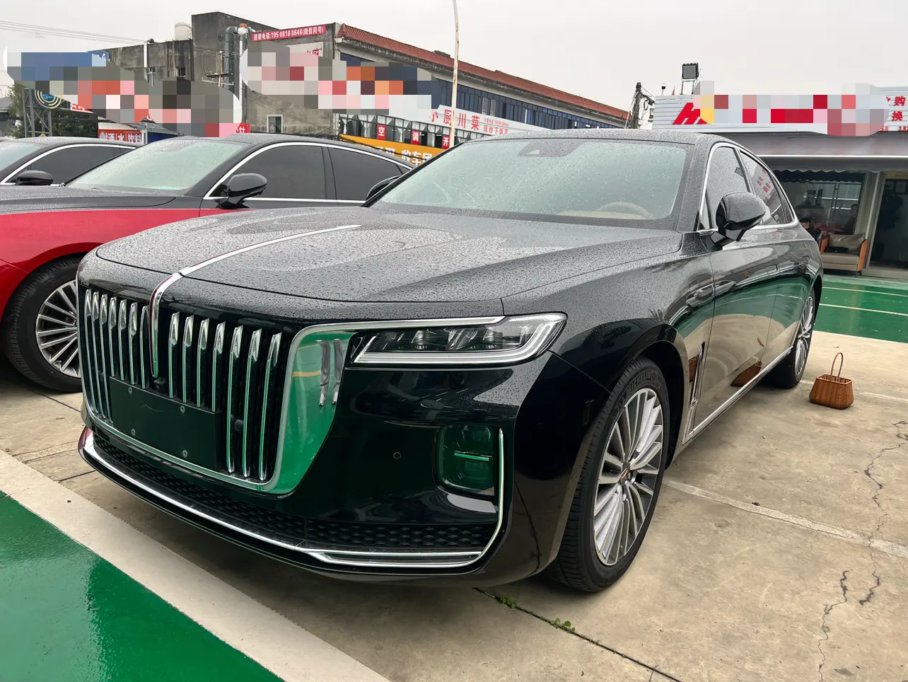 Hongqi H9  из Китая