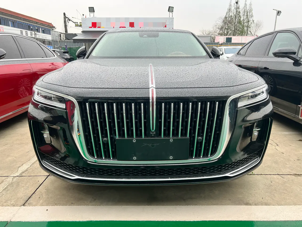 Hongqi H9  из Китая