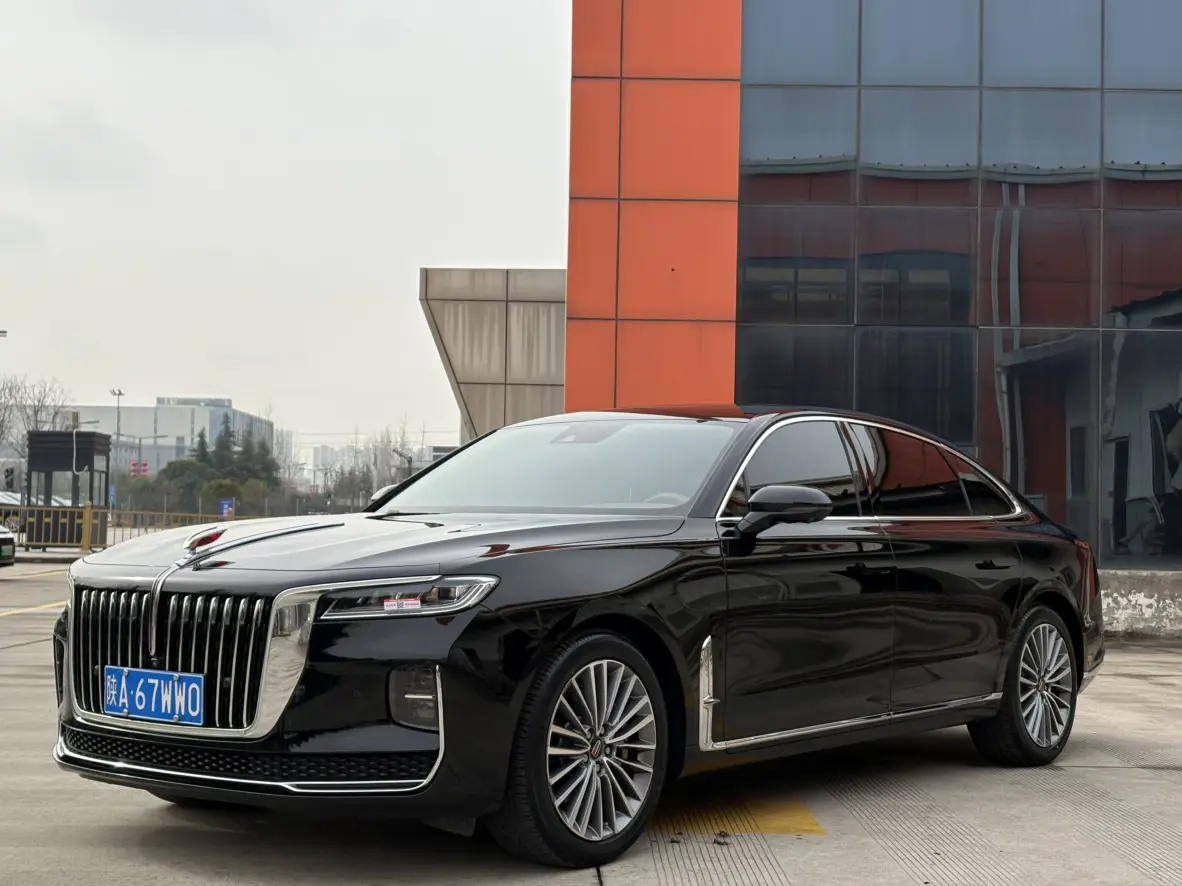 Hongqi H9  из Китая