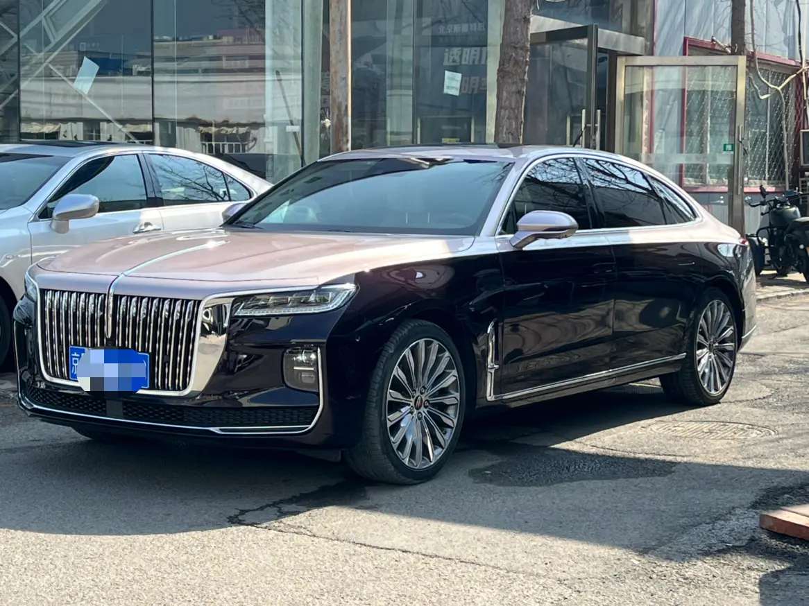 Hongqi H9  из Китая