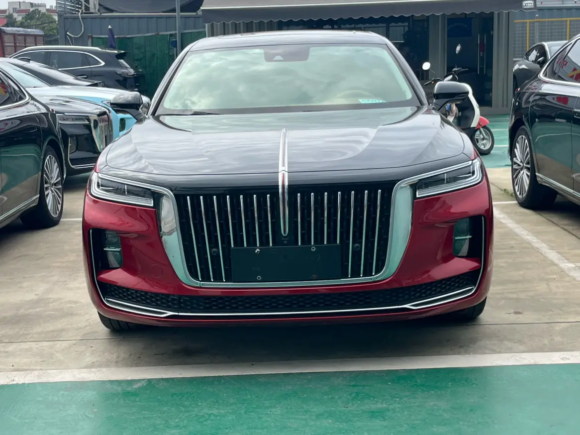 Hongqi H9  из Китая