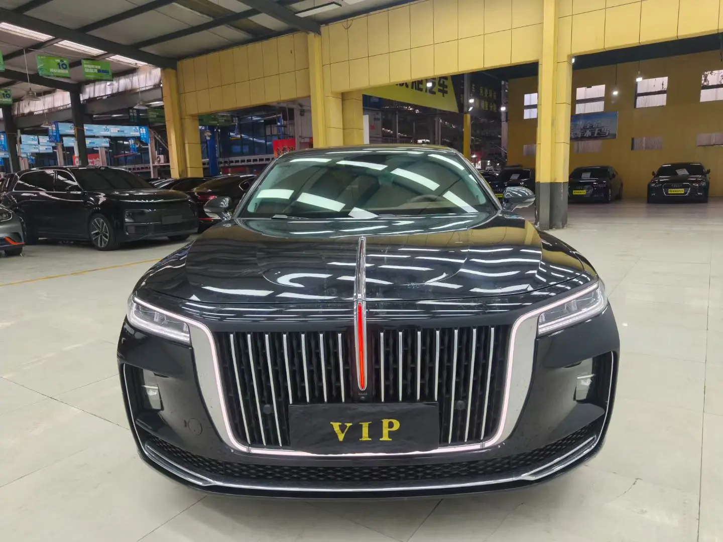 Hongqi H9  из Китая