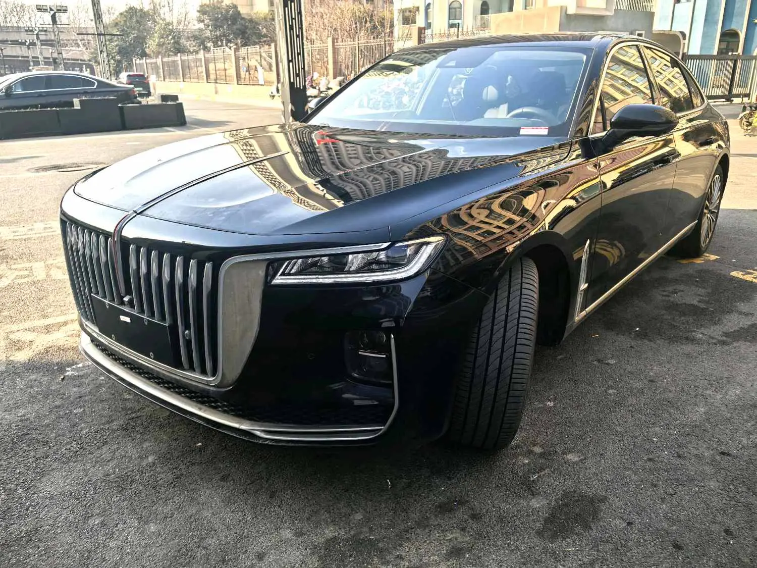 Hongqi H9  из Китая