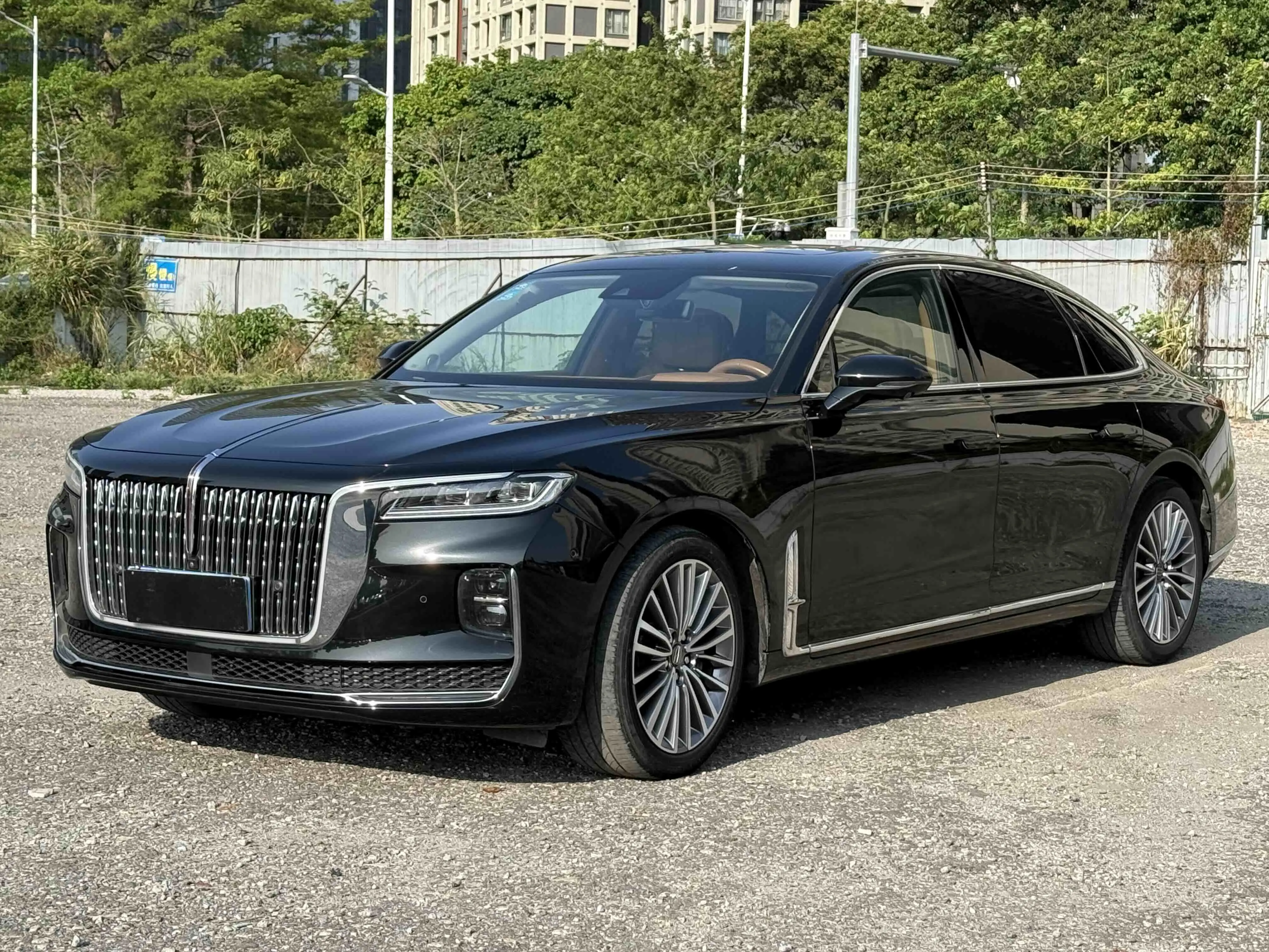 Hongqi H9  из Китая