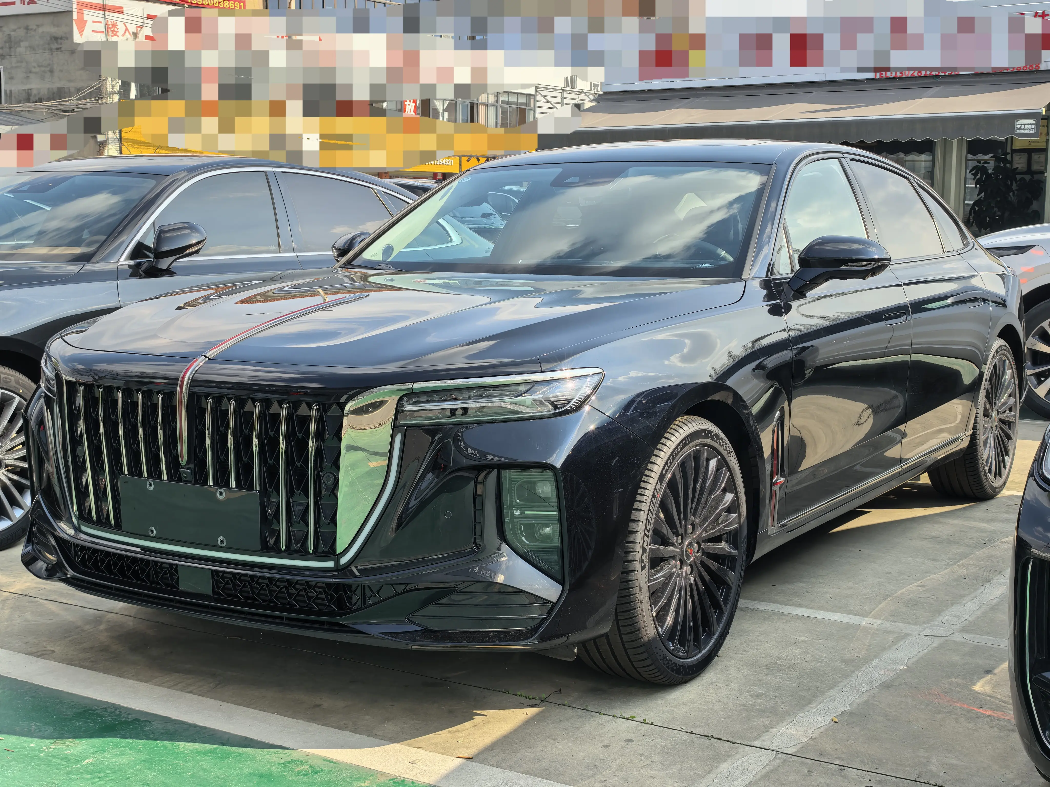 Hongqi H9  из Китая