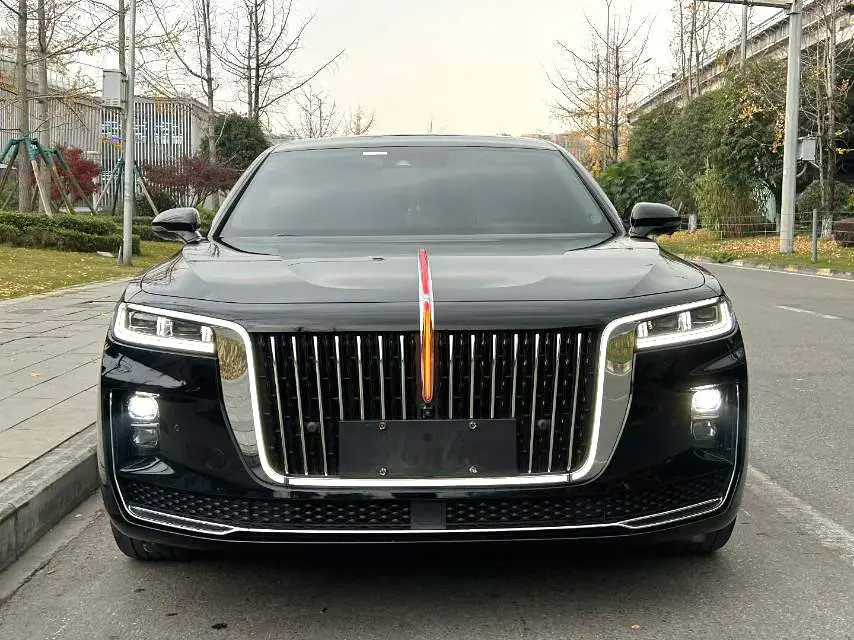 Hongqi H9  из Китая