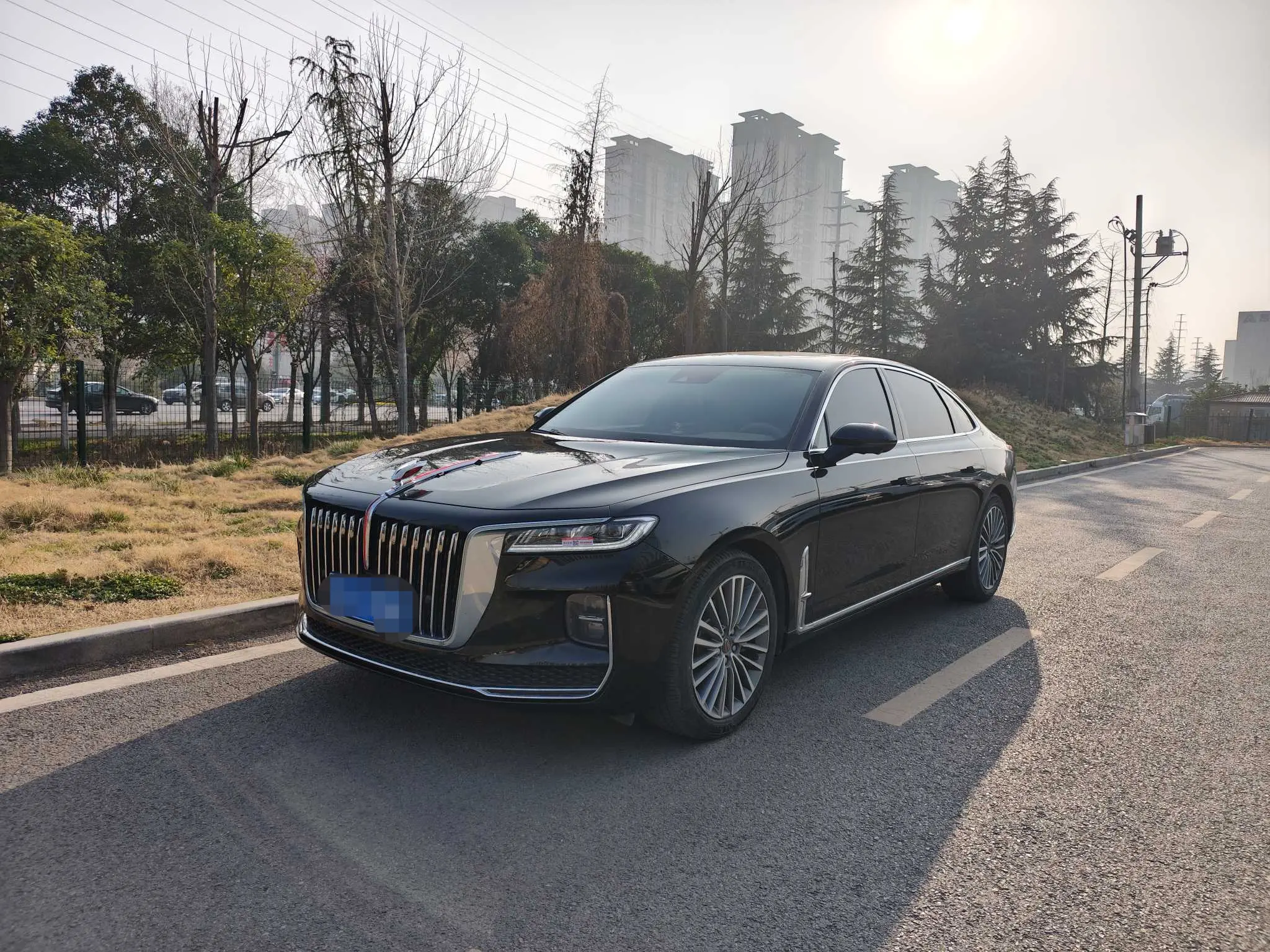 Hongqi H9  из Китая