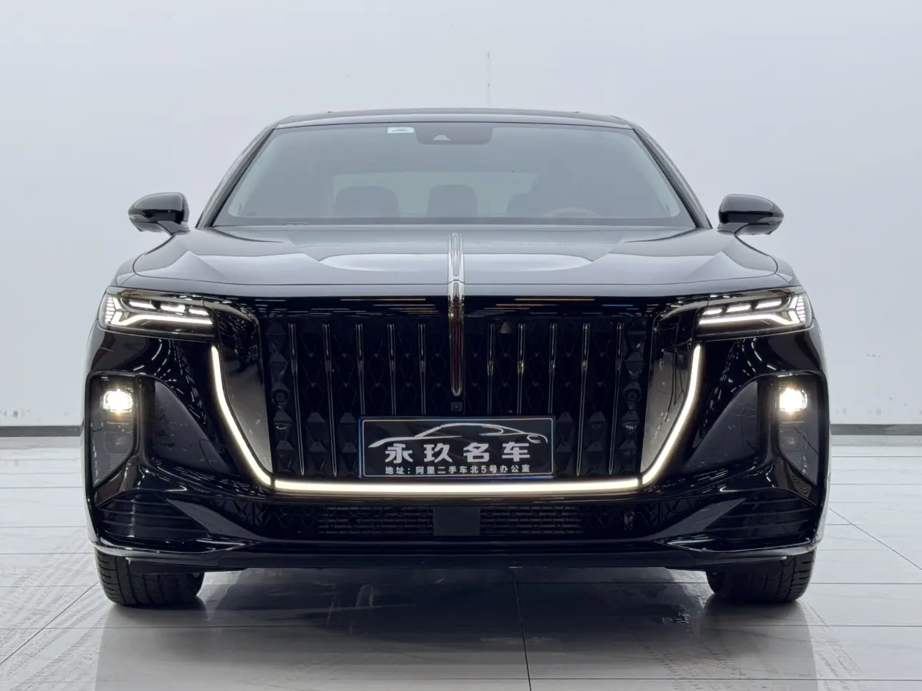 Hongqi H9  из Китая