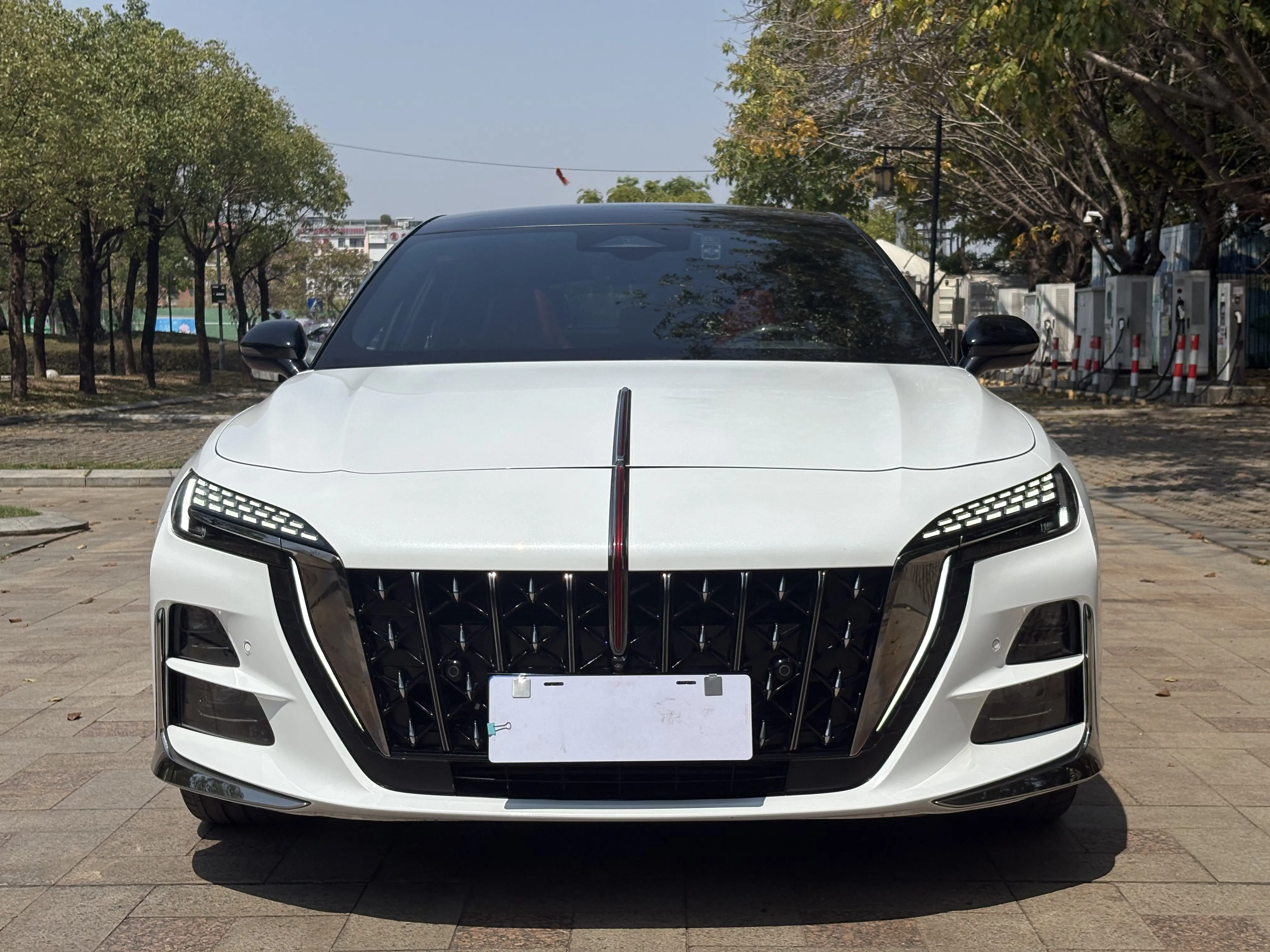 Hongqi H6  из Китая