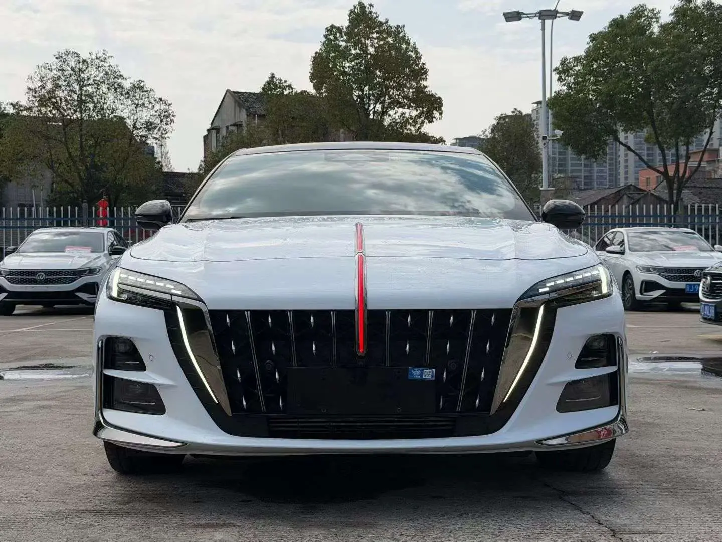 Hongqi H6  из Китая