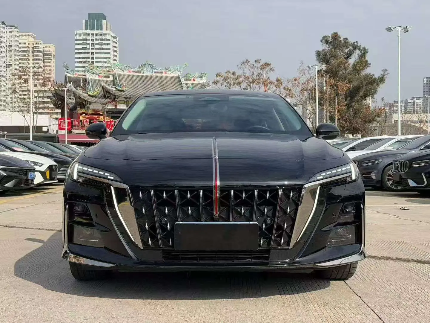 Hongqi H6  из Китая