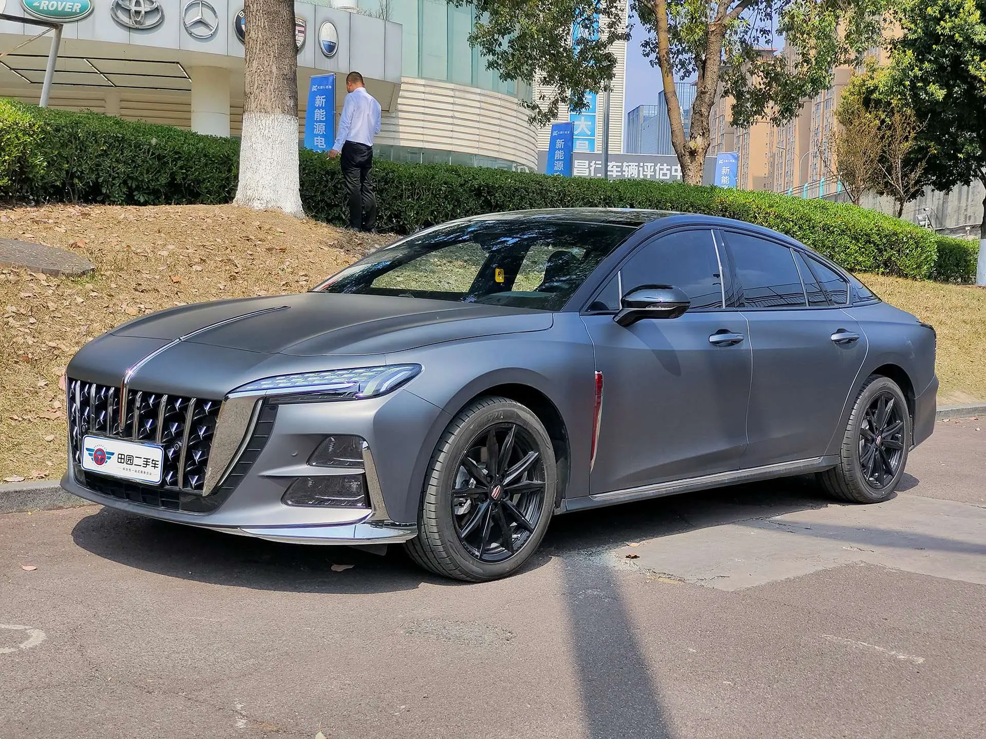 Hongqi H6  из Китая