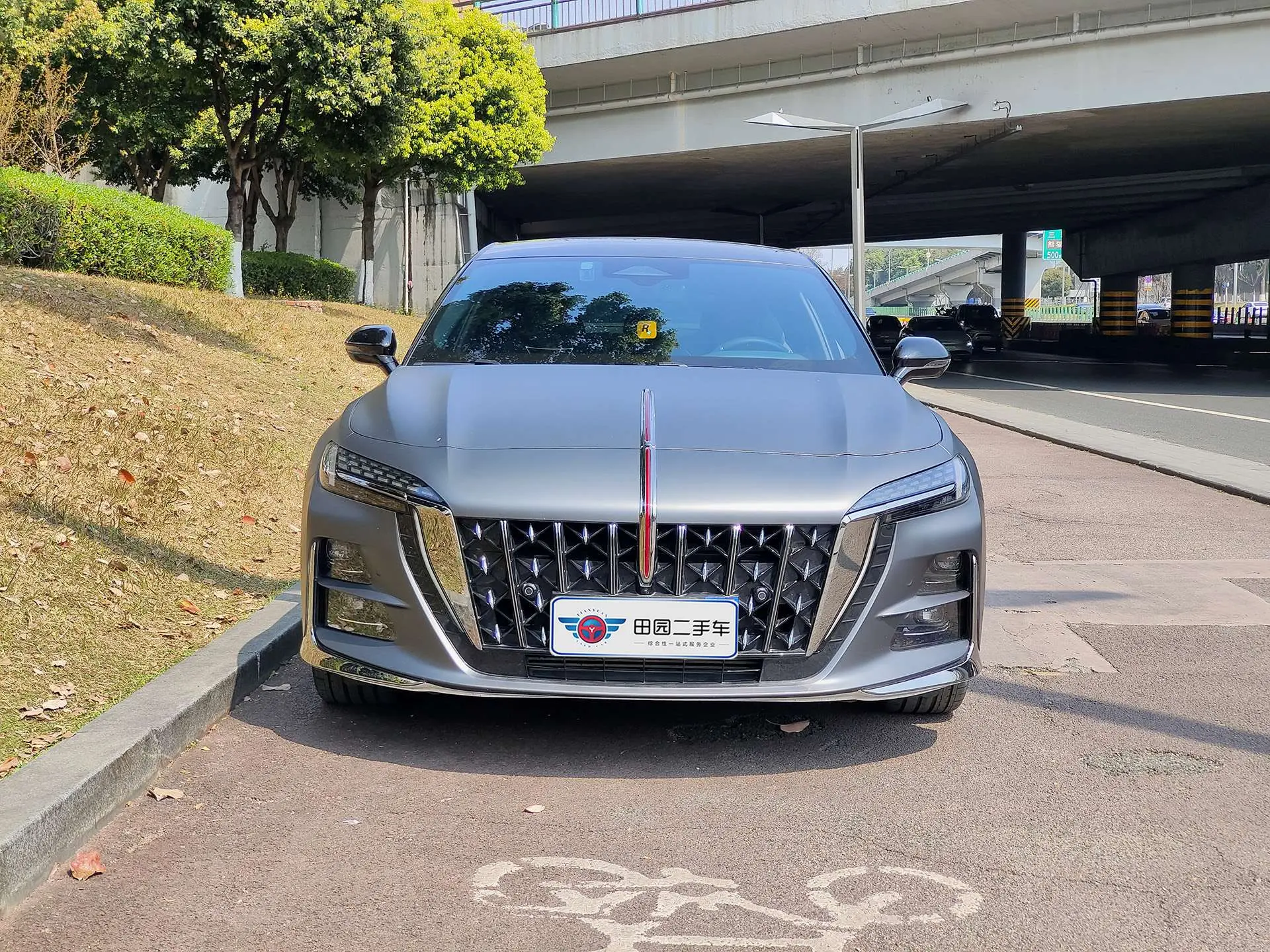 Hongqi H6  из Китая