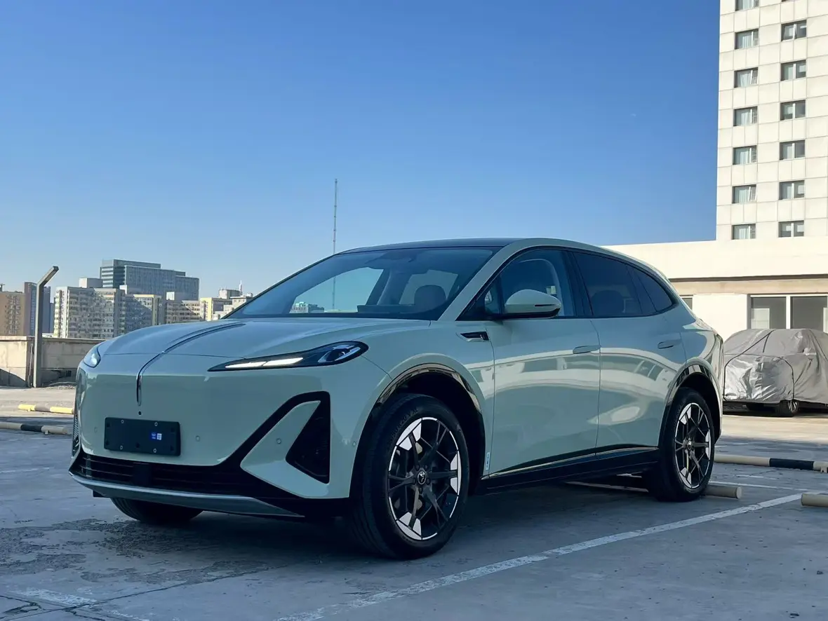 Hongqi Red Flag Tiangong 06  из Китая