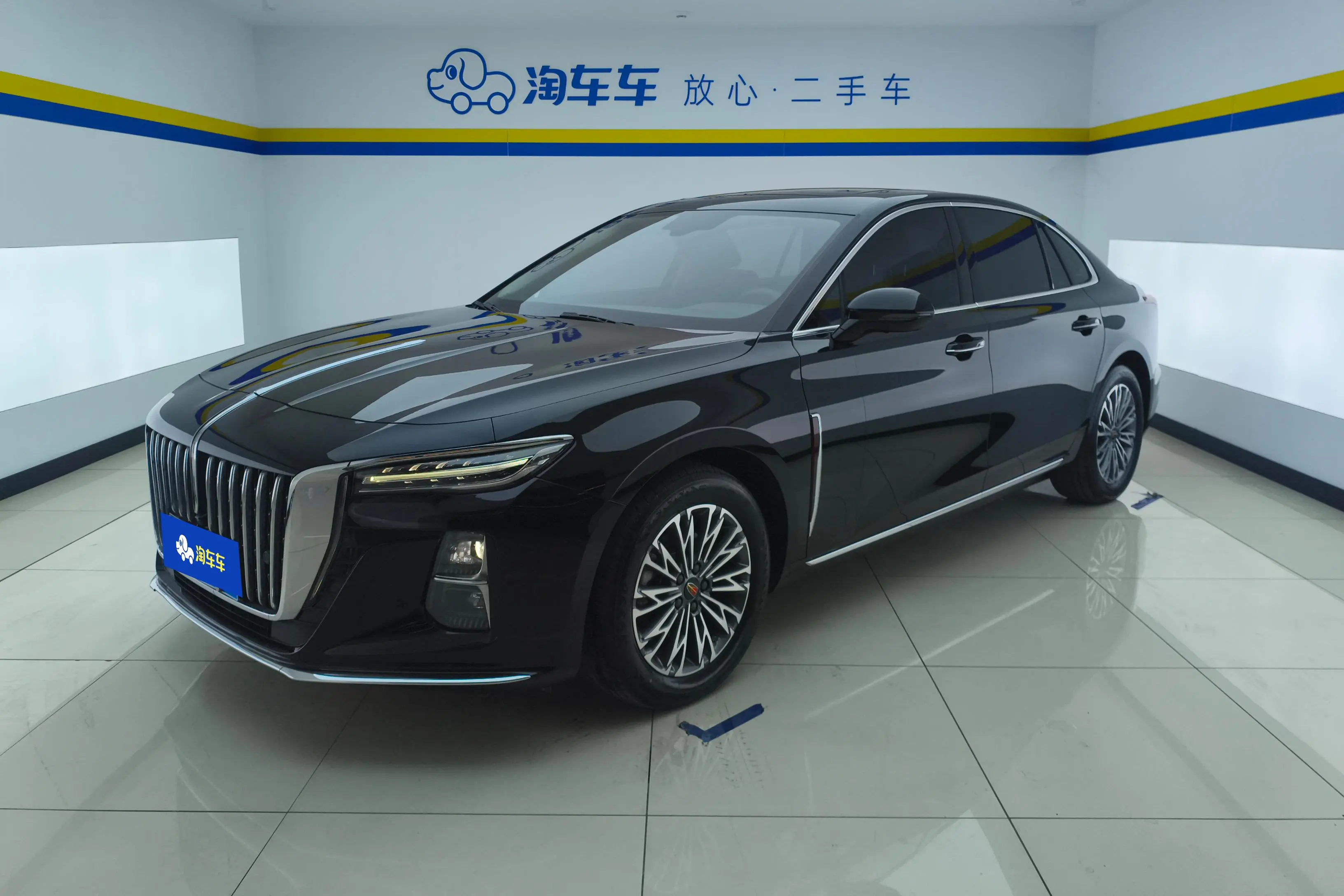 Hongqi H5  из Китая