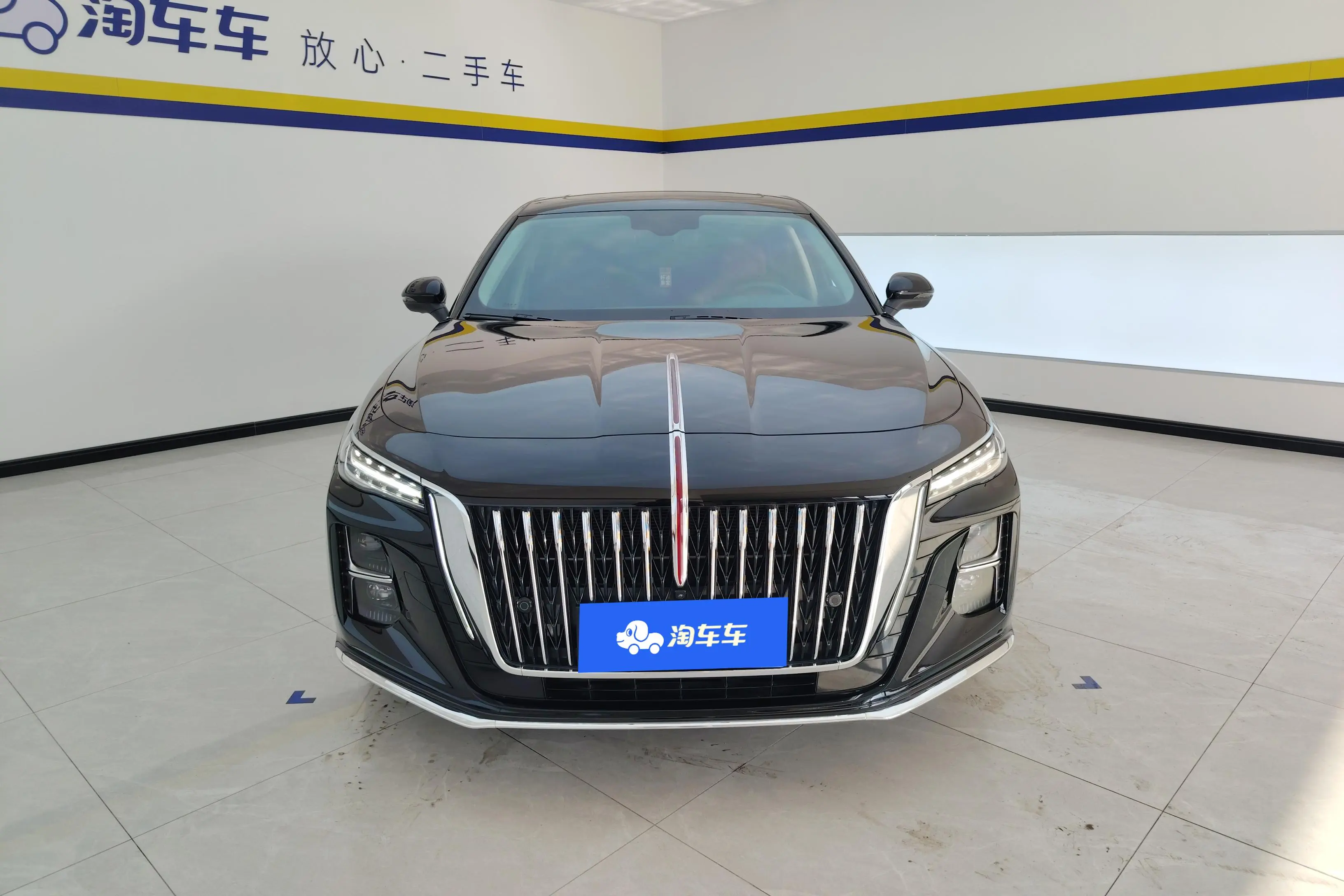 Hongqi H5  из Китая