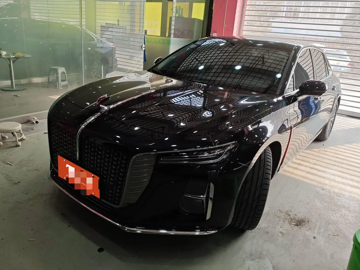 Hongqi H5  из Китая