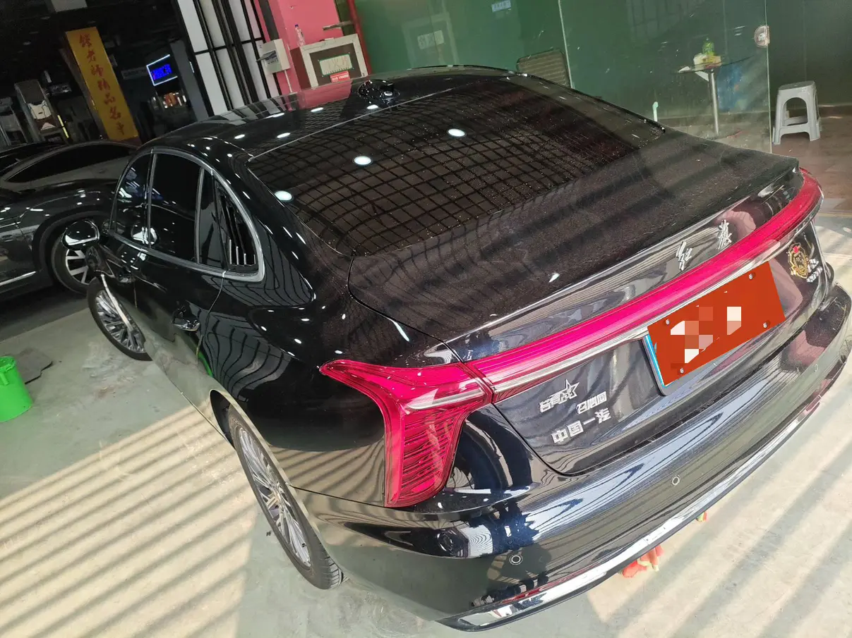 Hongqi H5  из Китая