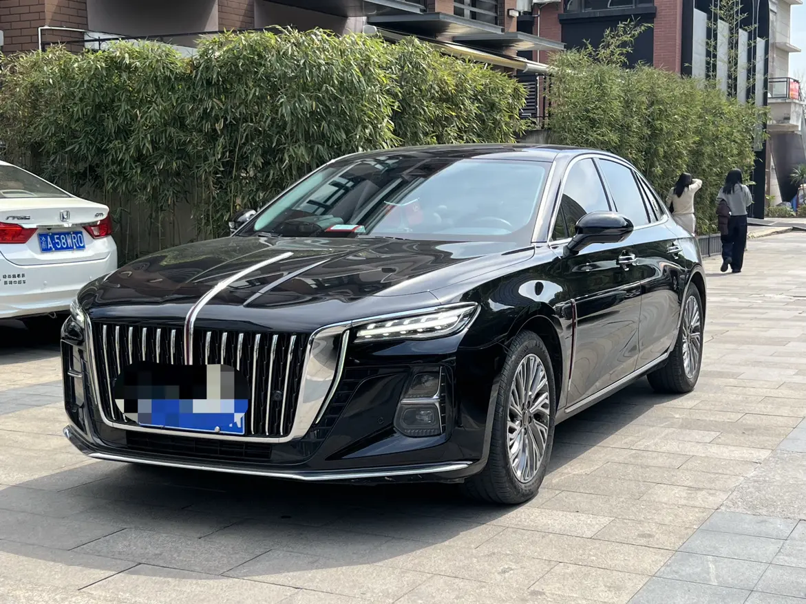 Hongqi H5  из Китая