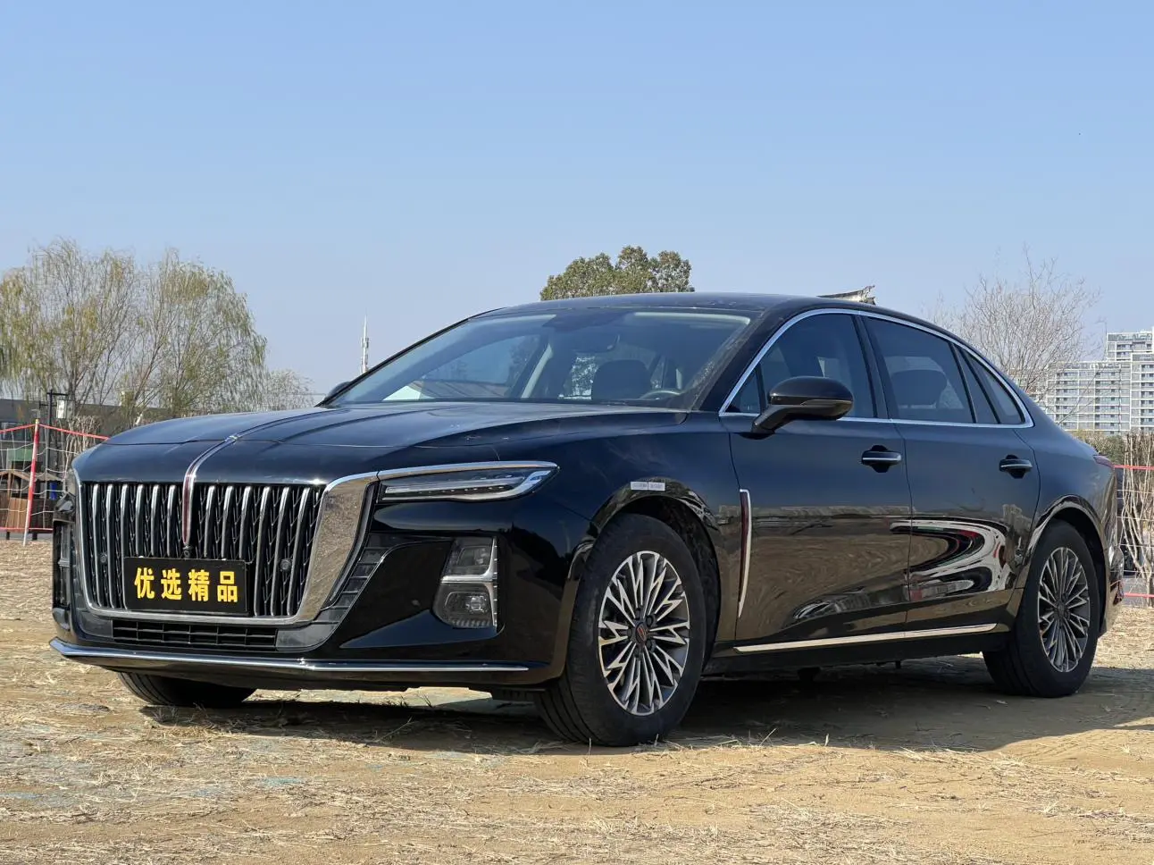 Hongqi H5  из Китая