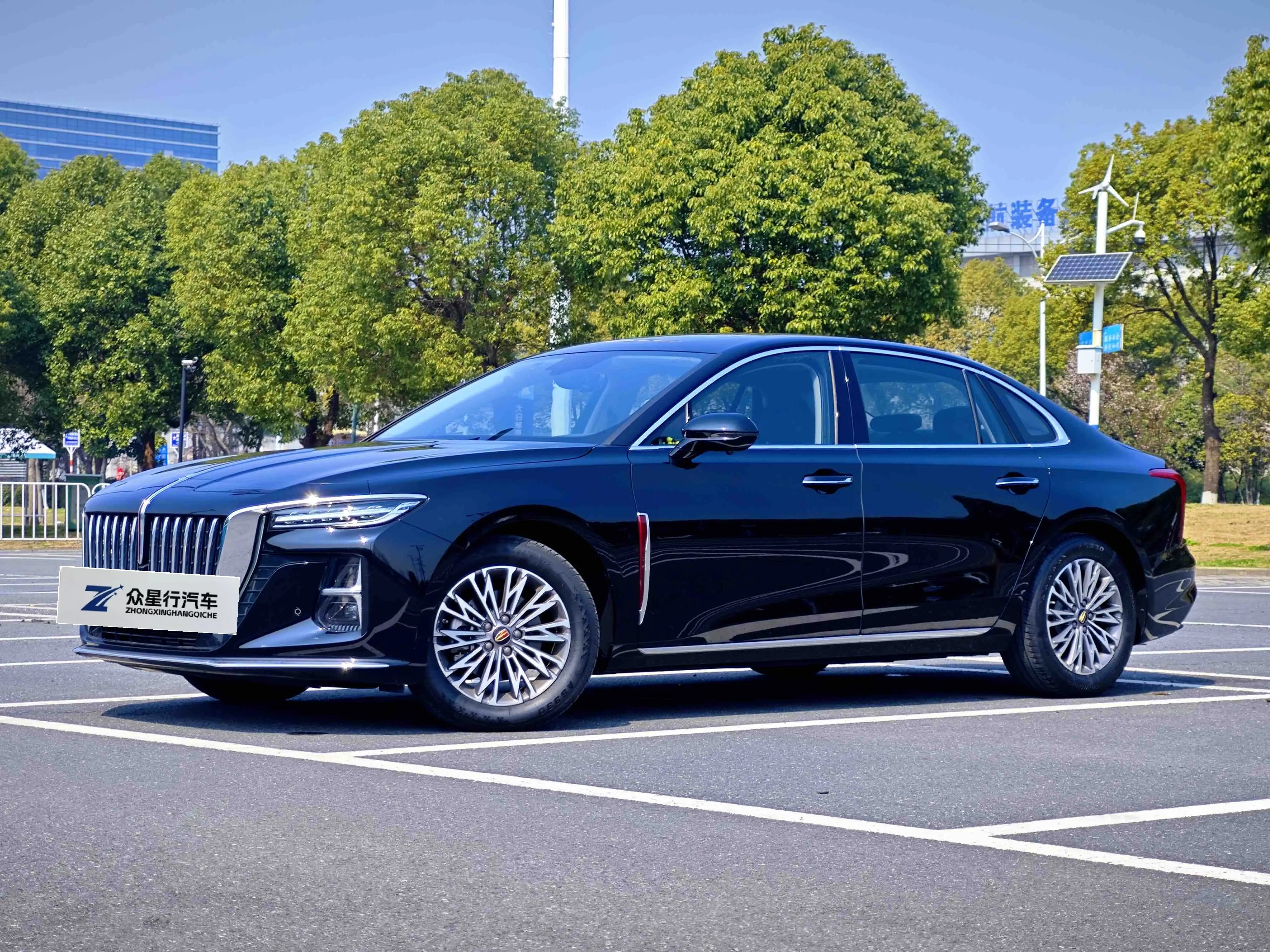 Hongqi H5  из Китая