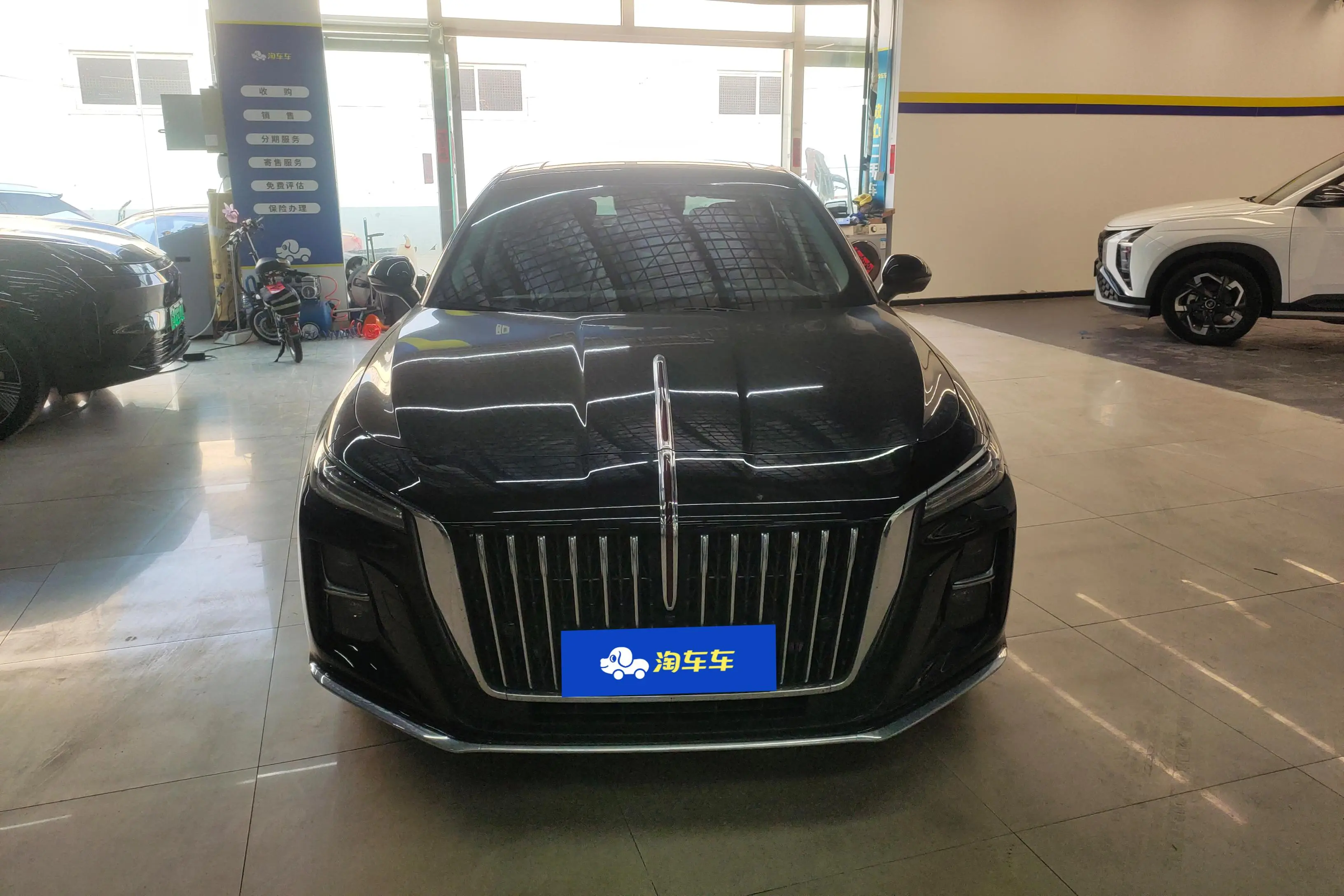 Hongqi H5  из Китая